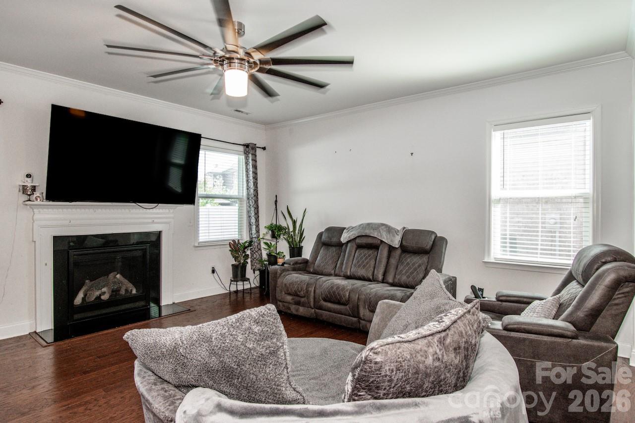 4160 SW Waterstone Place SW — Concord