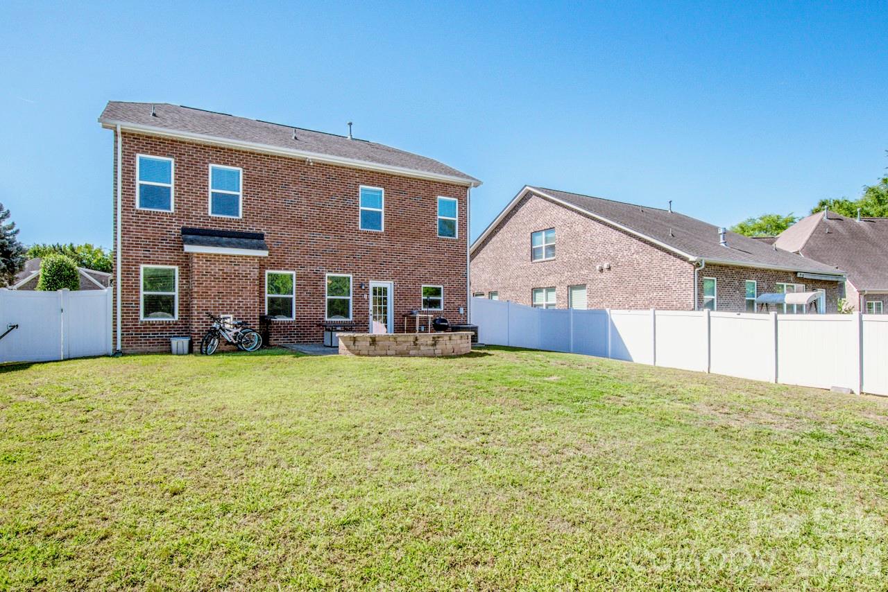 4160 SW Waterstone Place SW — Concord