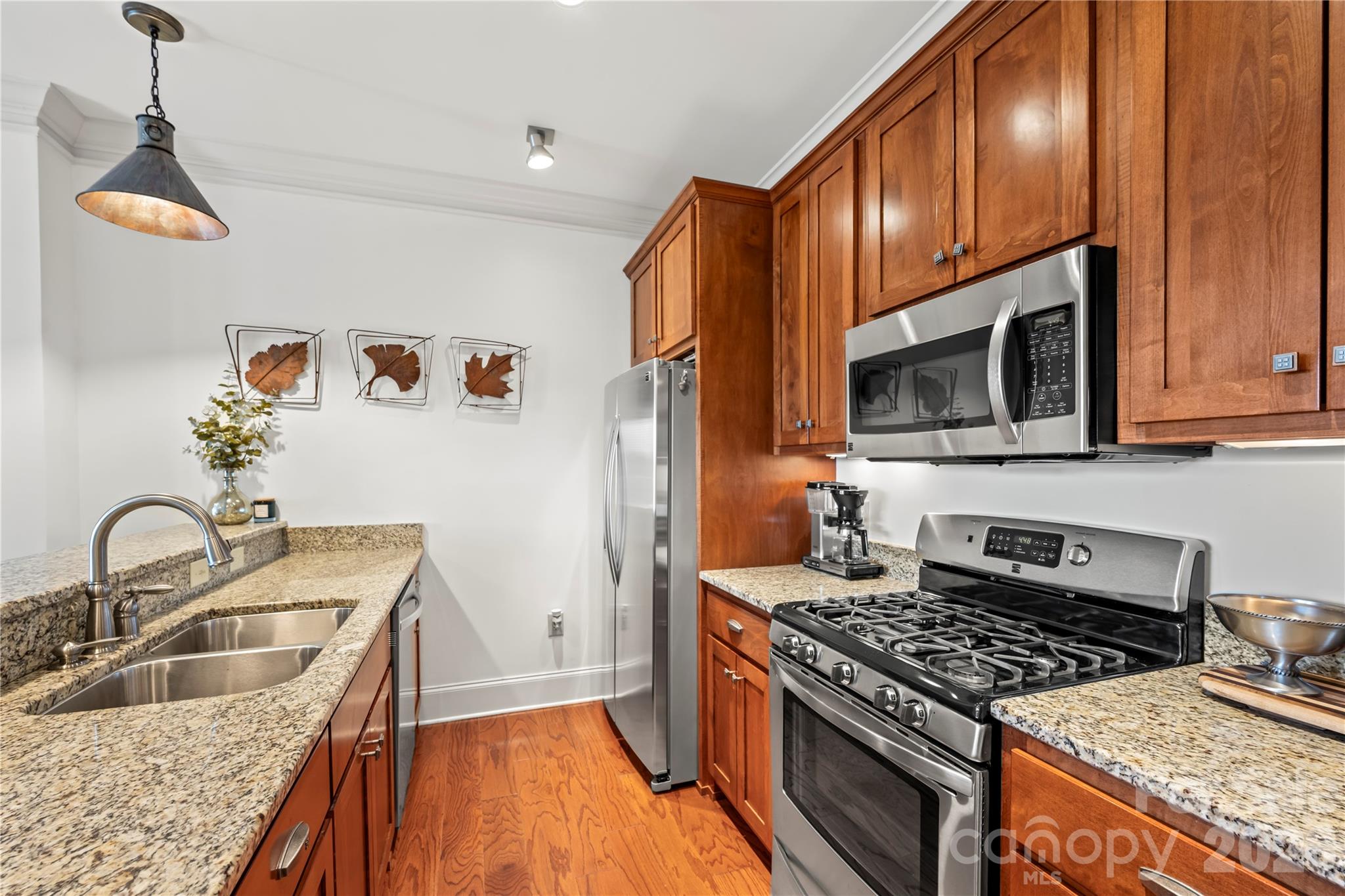 350 E Allen Street #303 — Hendersonville