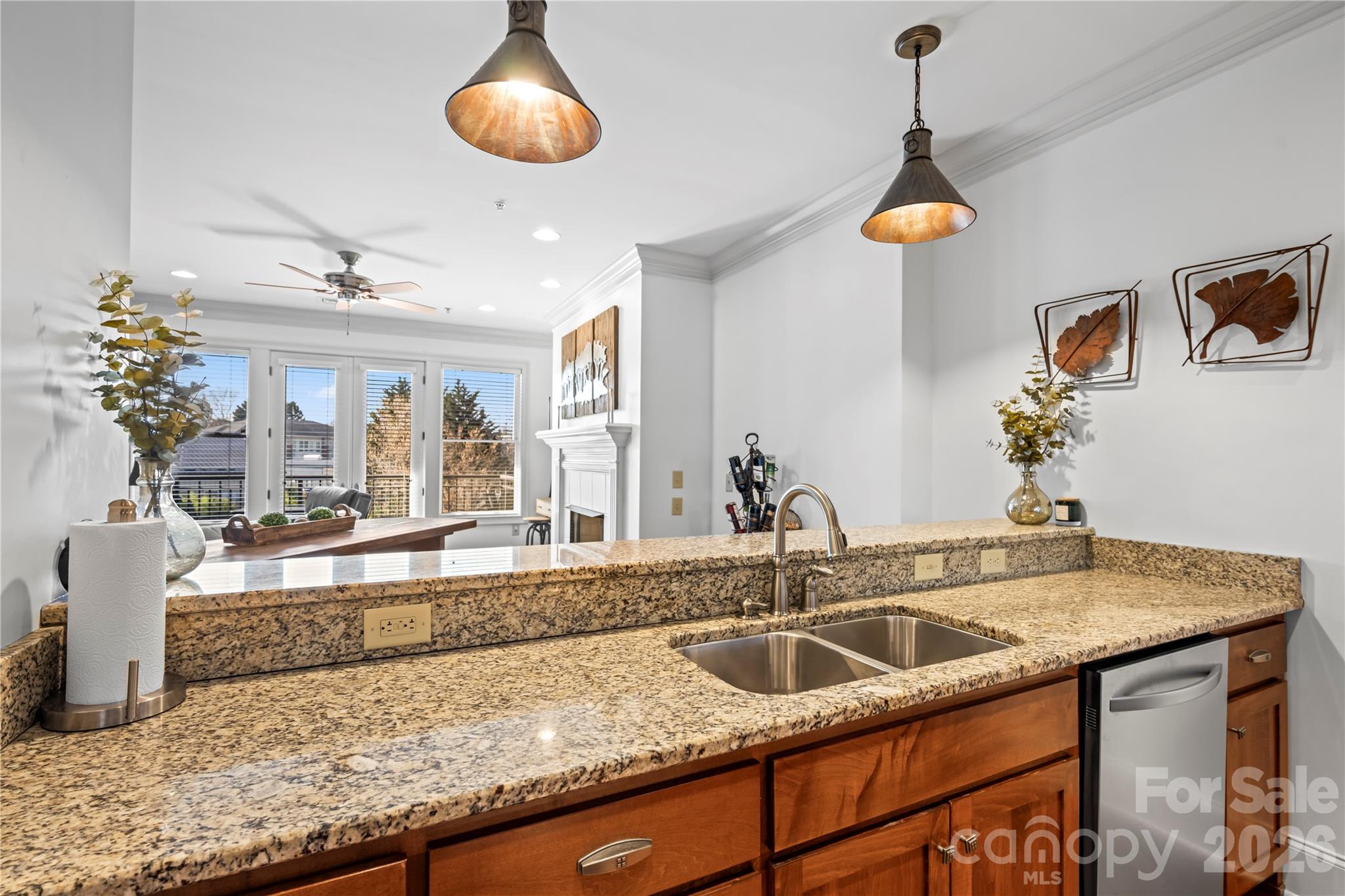 350 E Allen Street #303 — Hendersonville