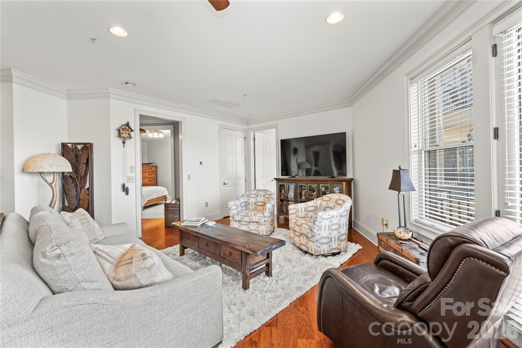 350 E Allen Street #303 — Hendersonville