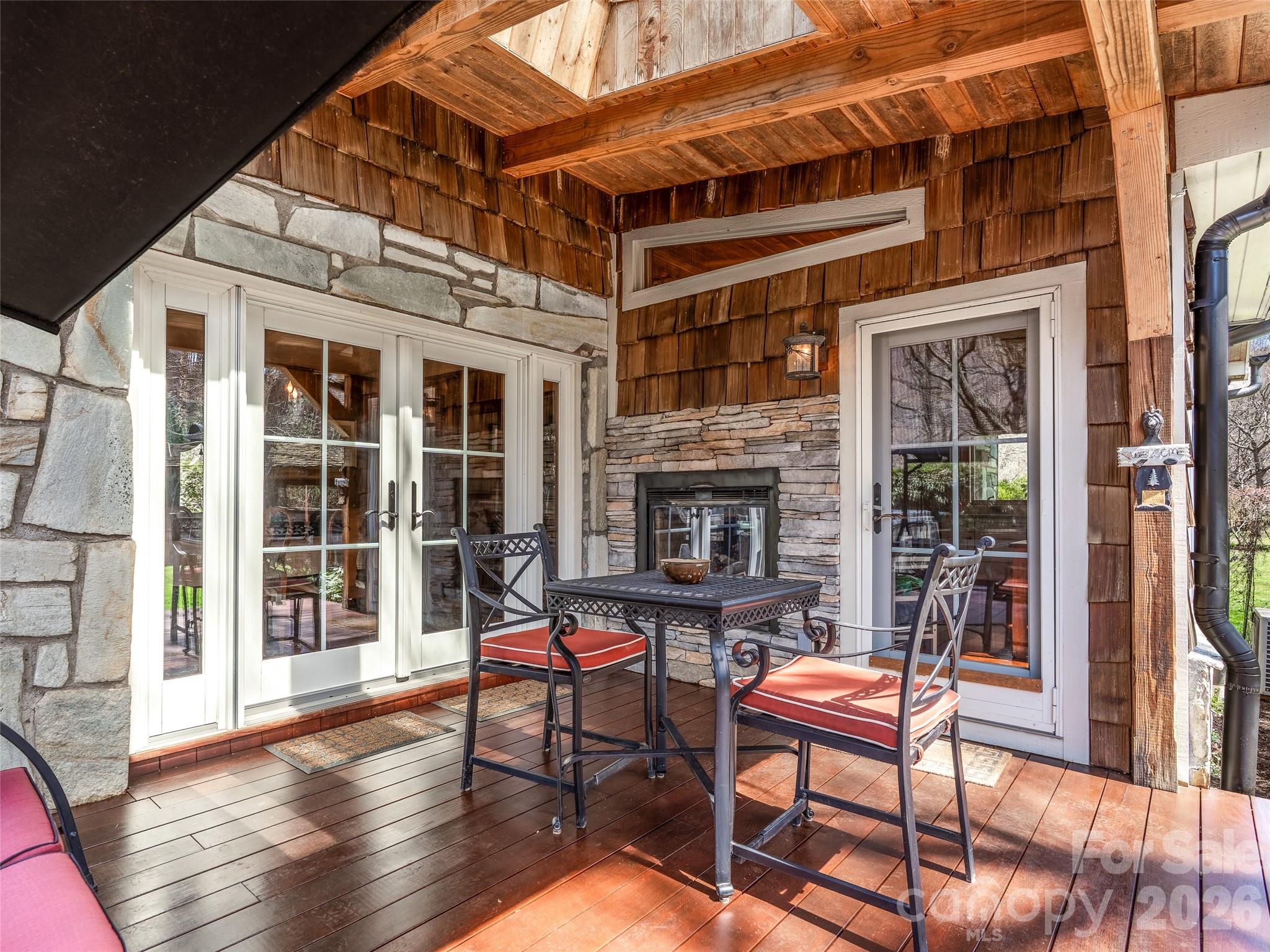 4125 State Highway 197 Highway S — Burnsville