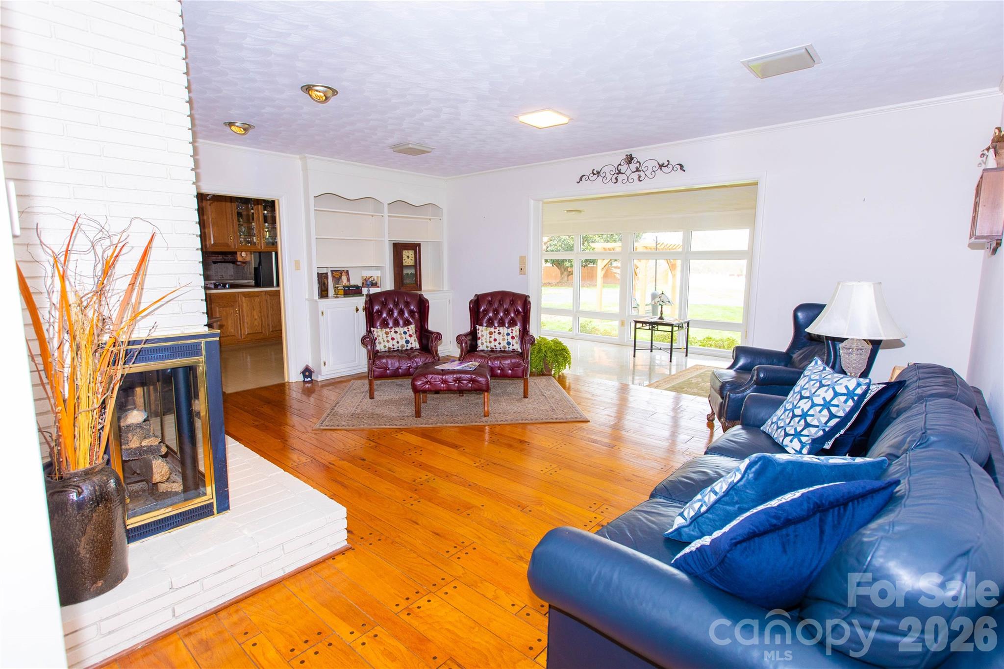 3486 E Main Street — Claremont