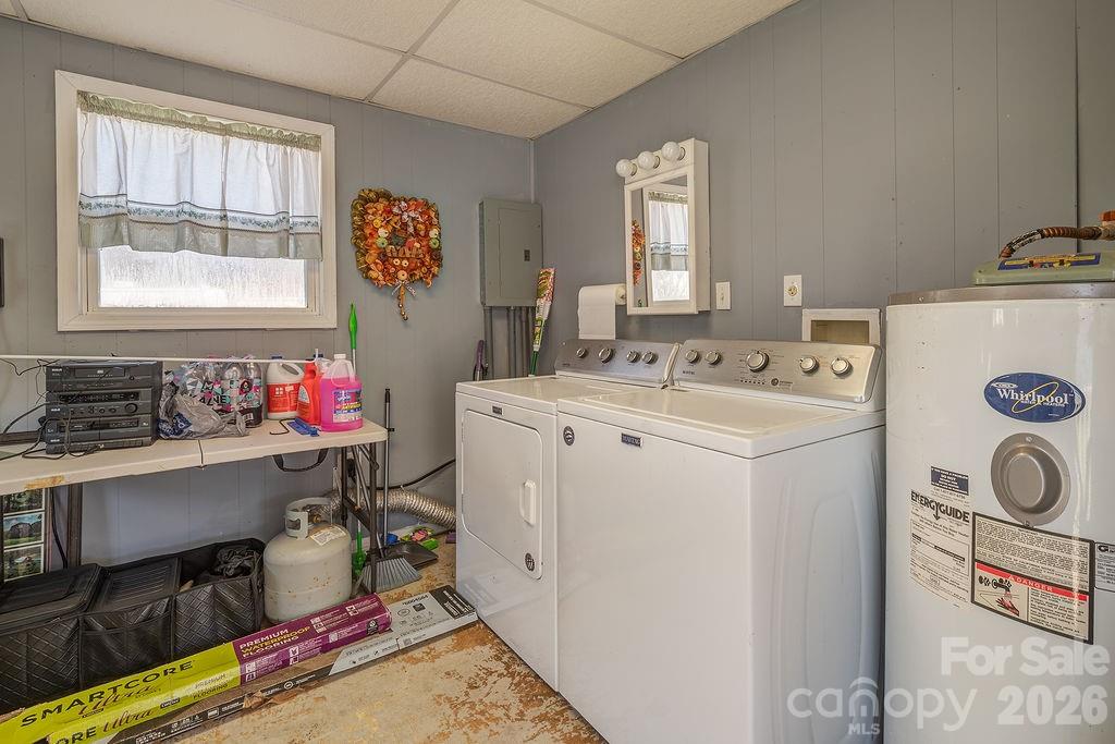 78 Strollers Lane — Waynesville