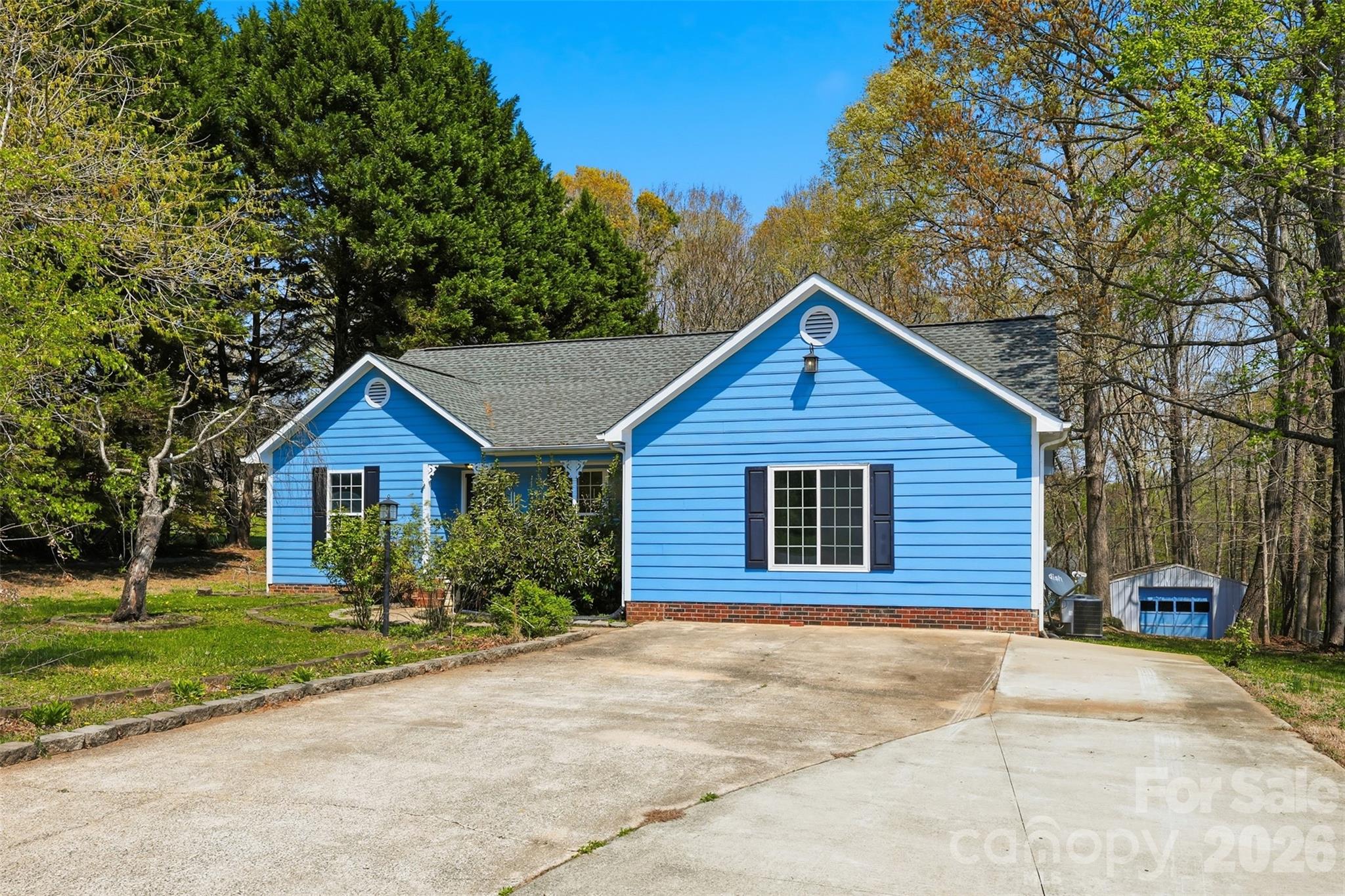 106 Chinaberry Court — Gastonia