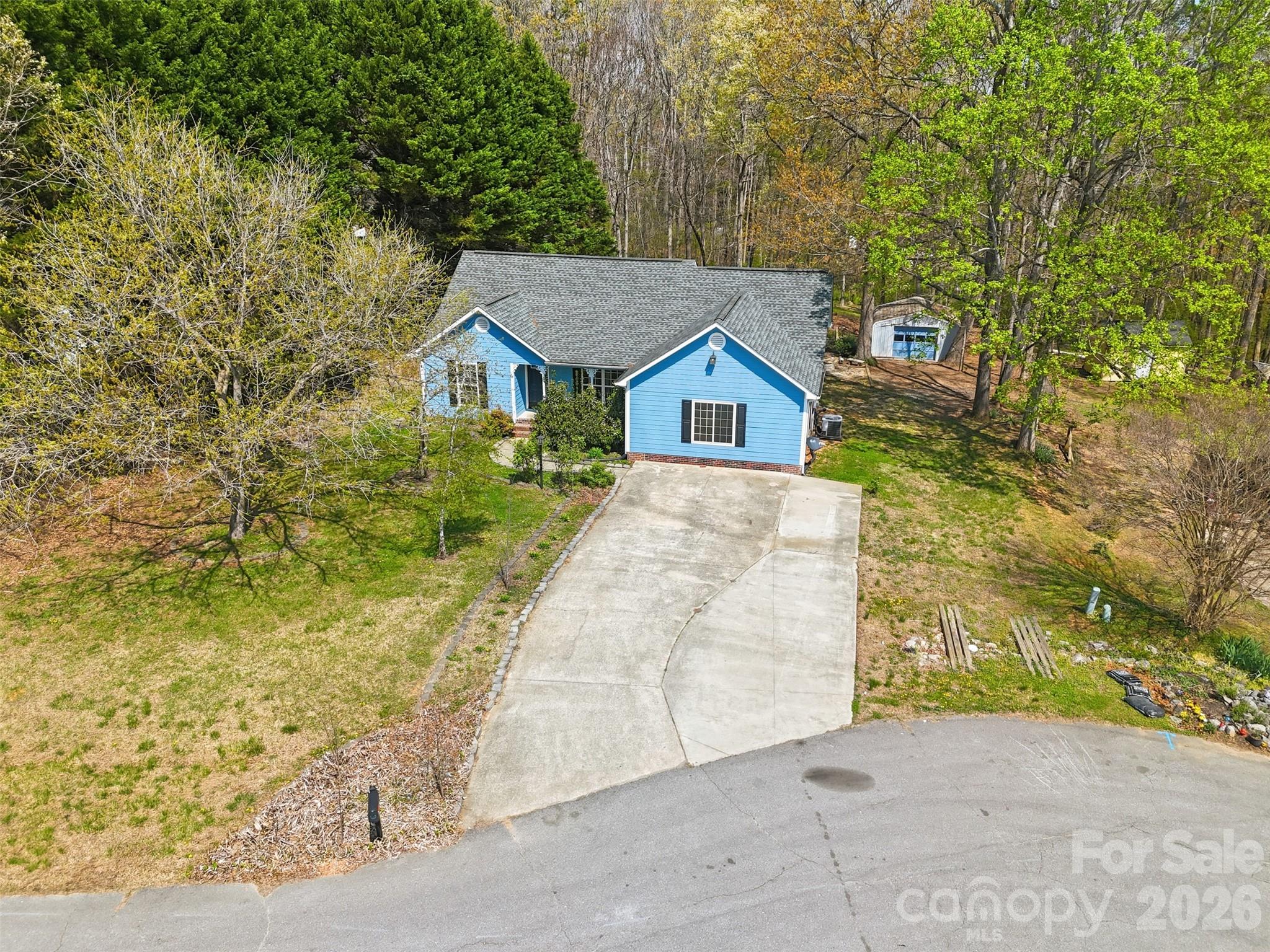 106 Chinaberry Court — Gastonia