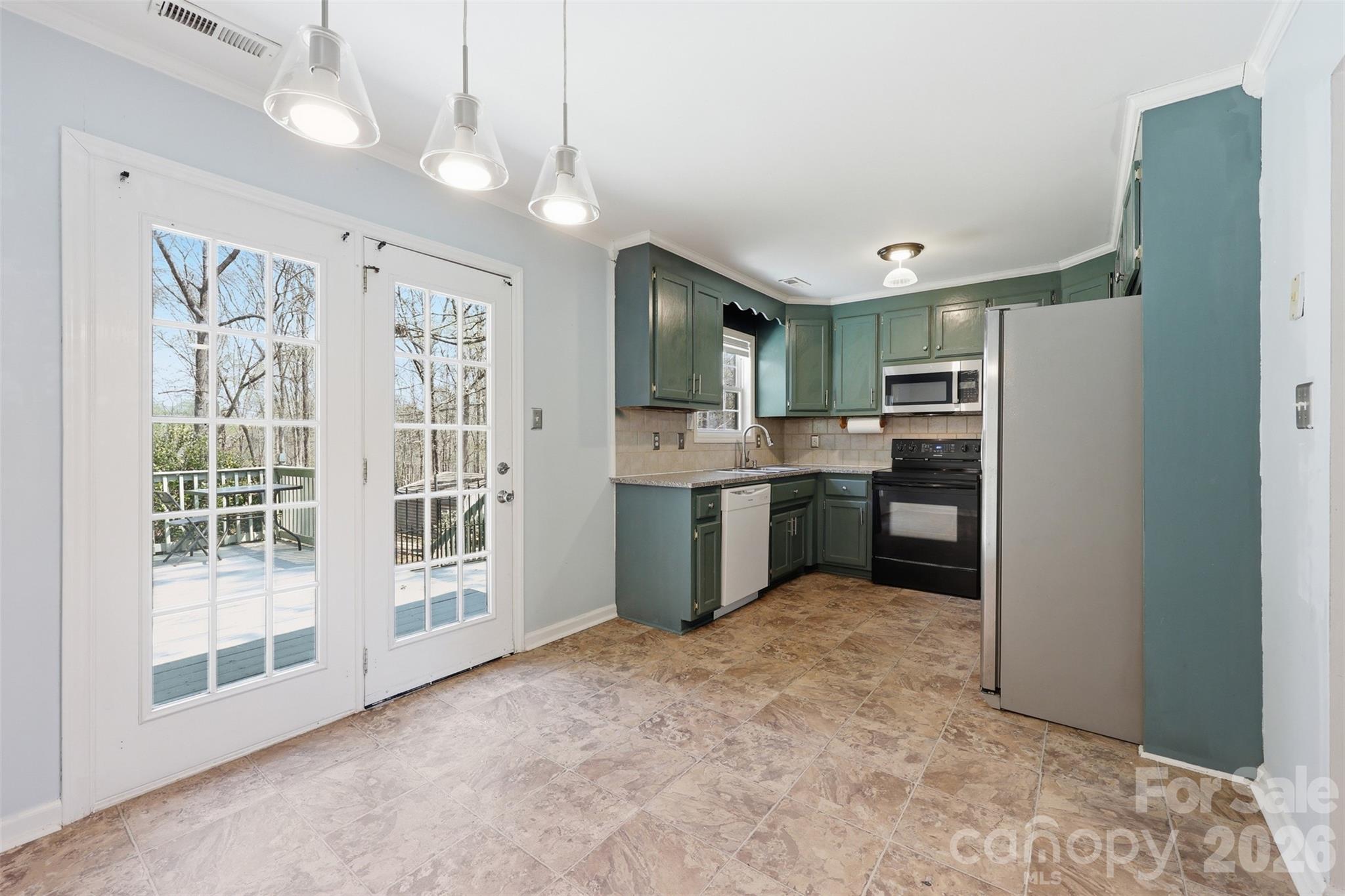106 Chinaberry Court — Gastonia