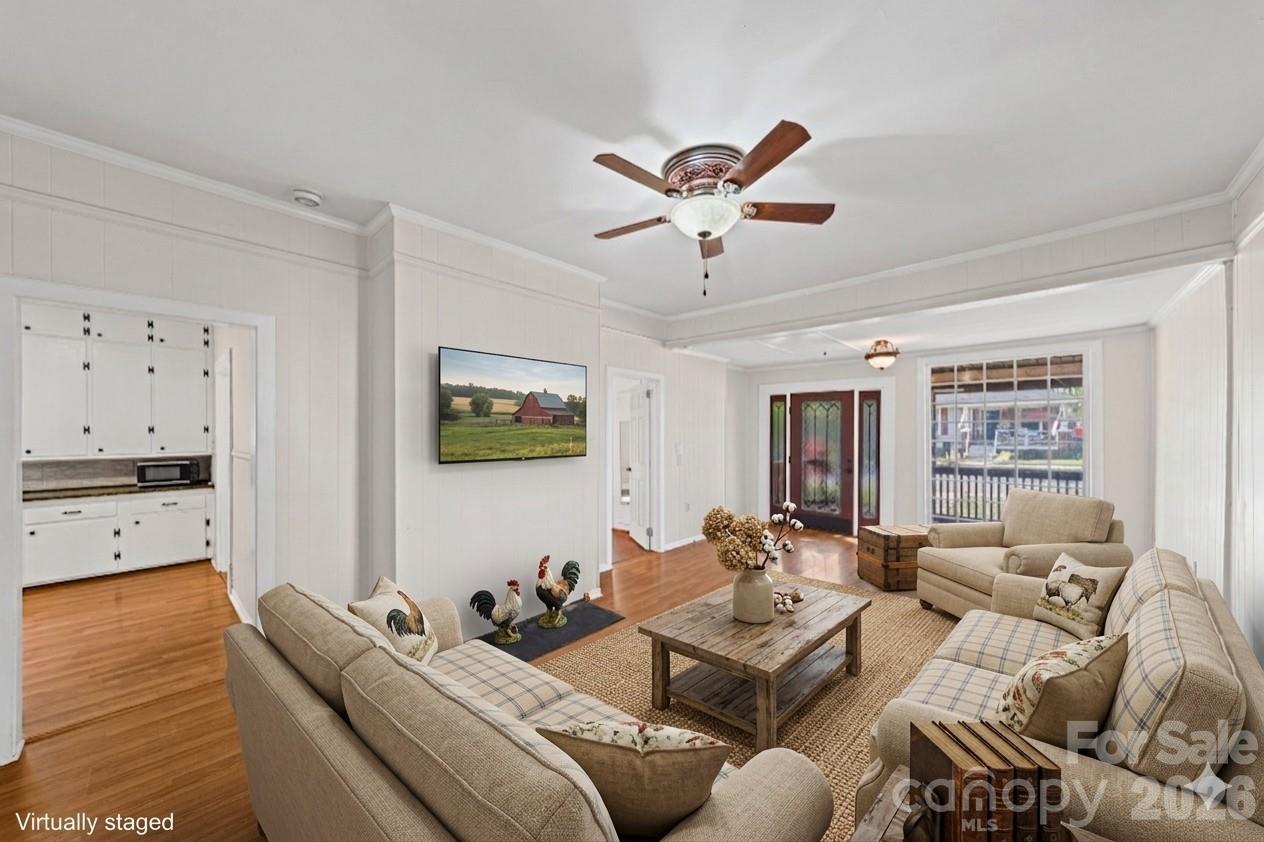 402 Edgemont Street — Albemarle