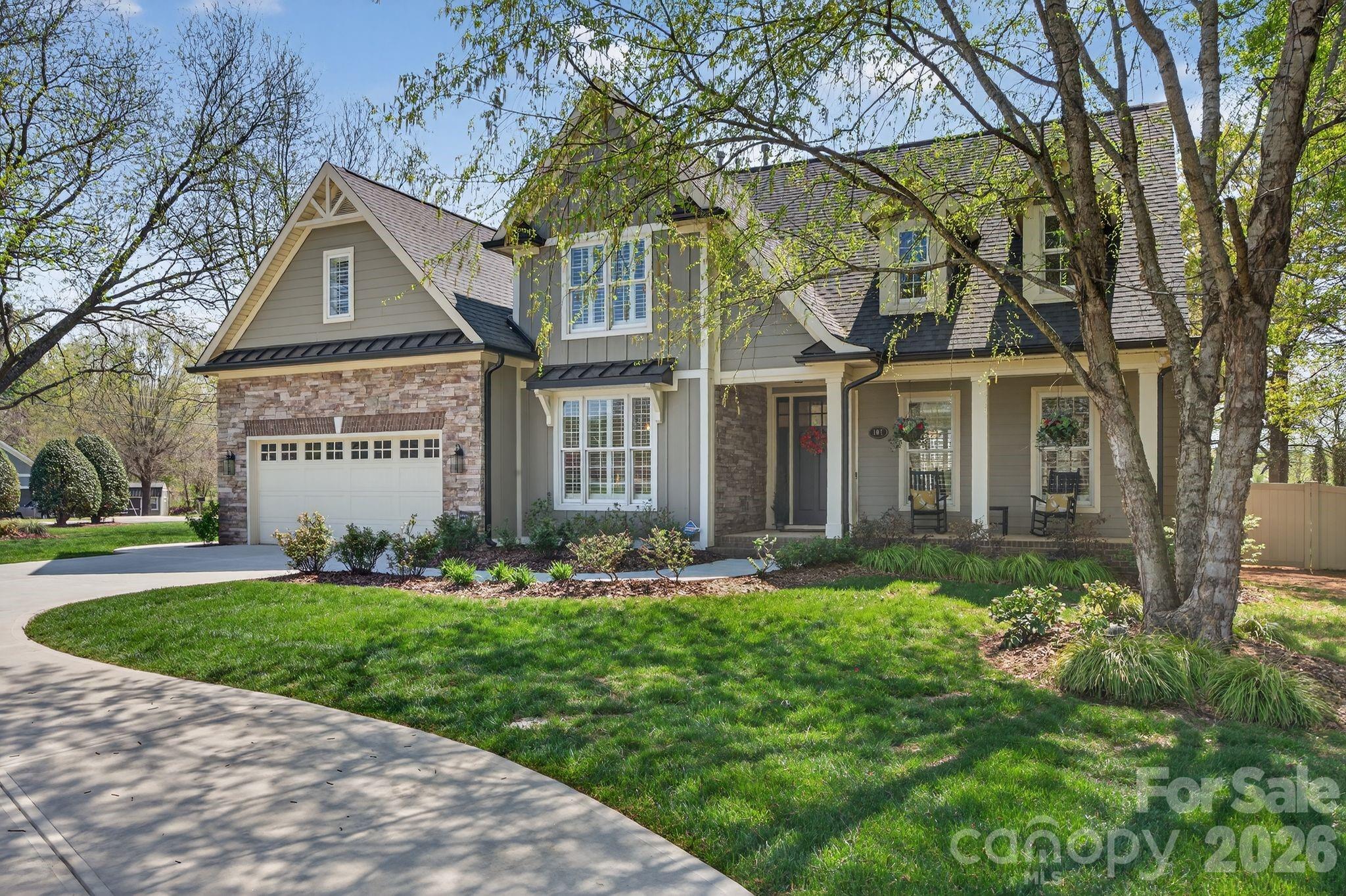 107 Clover Bank Road — Mooresville