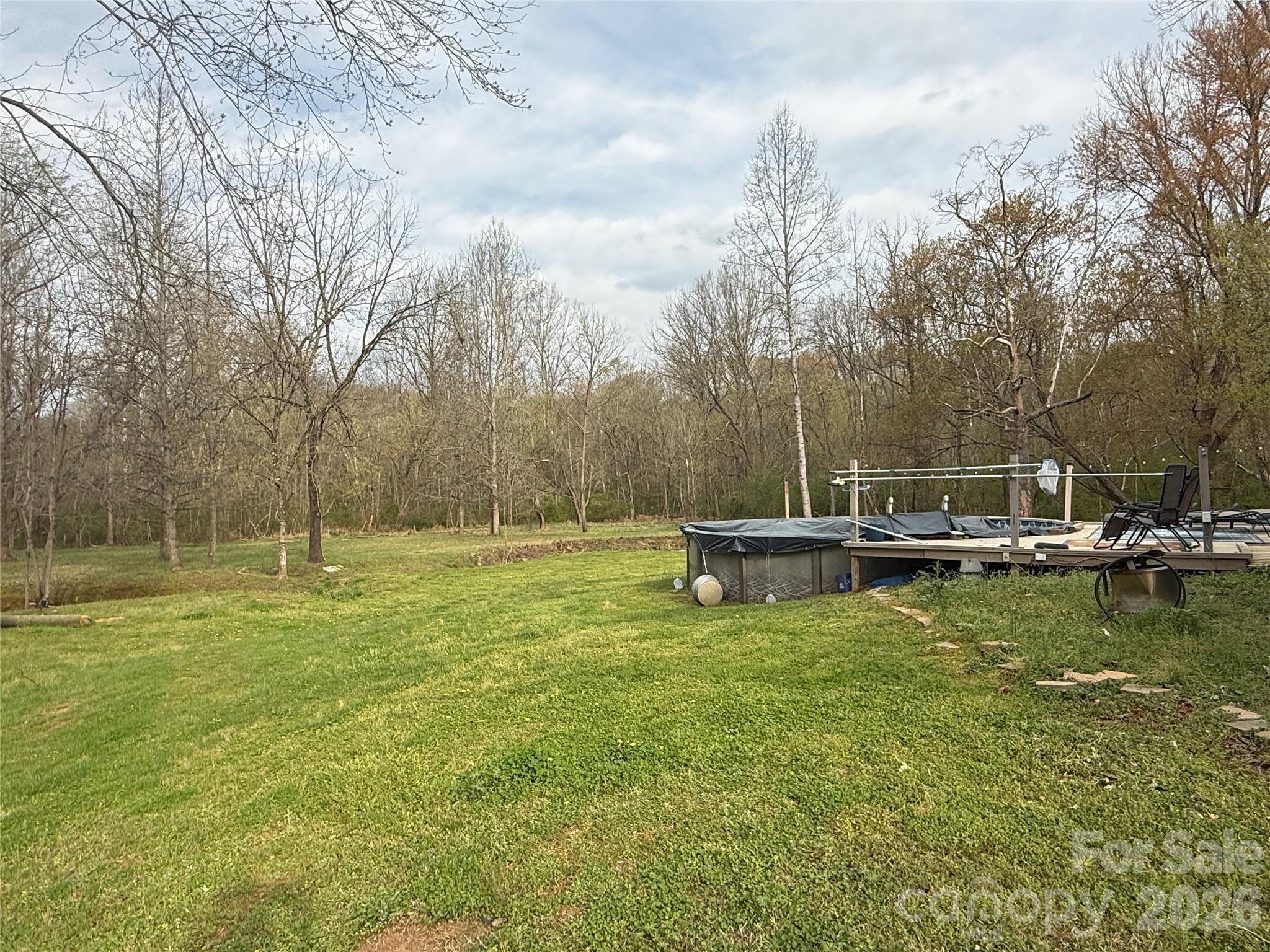 1283 Lilly Drive — Clover