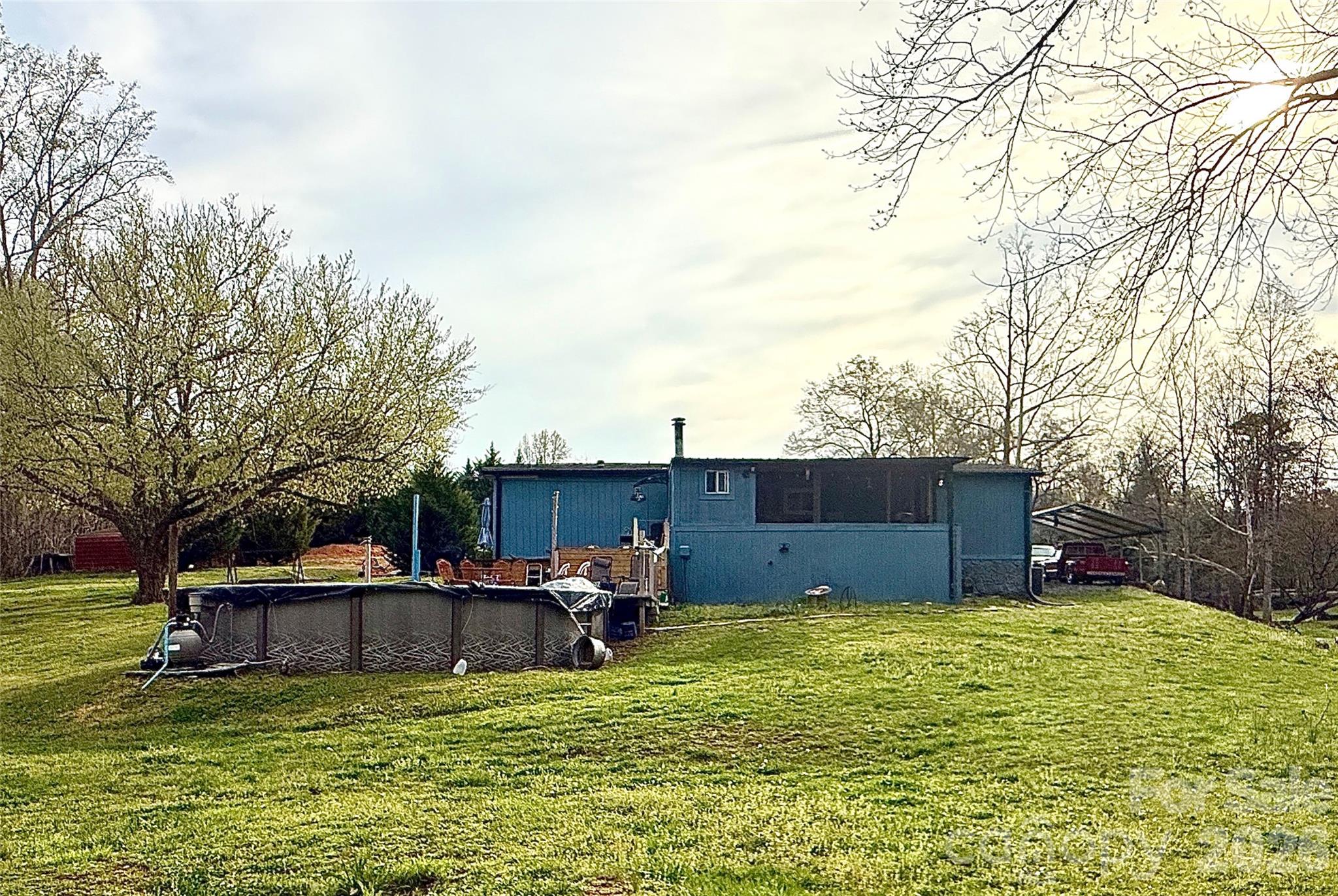 1283 Lilly Drive — Clover