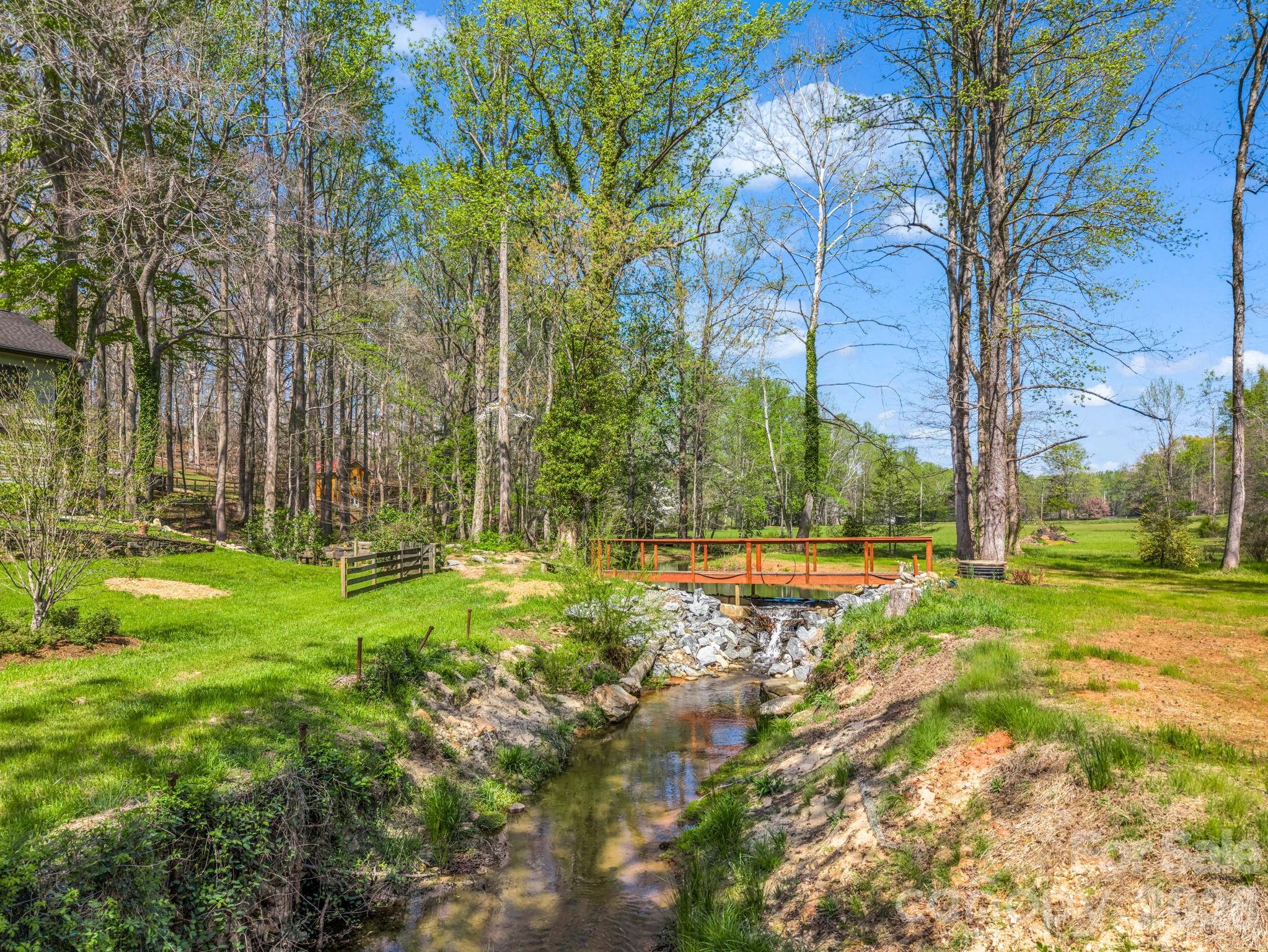 1941 Landrum Road — Columbus