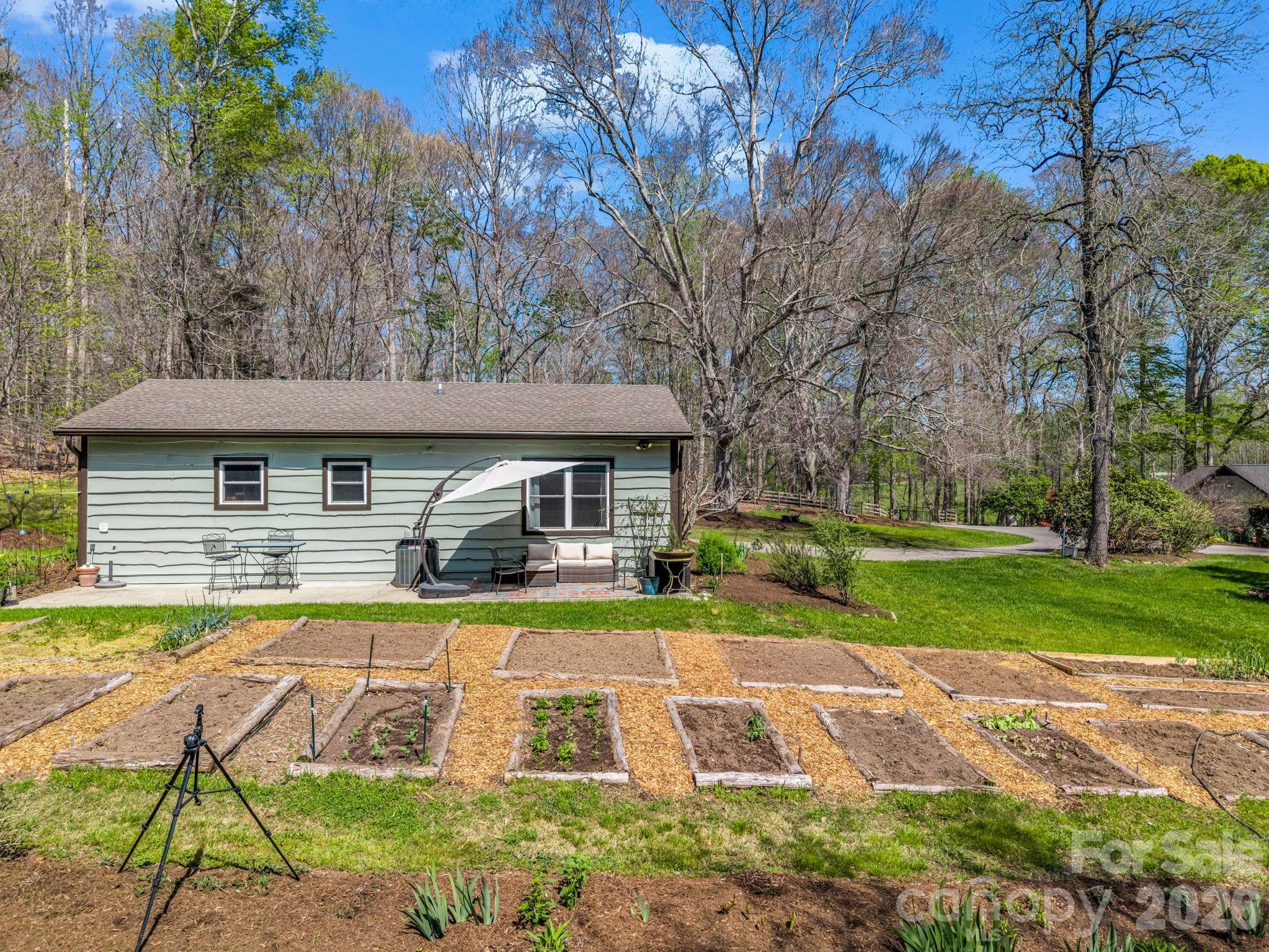 1941 Landrum Road — Columbus
