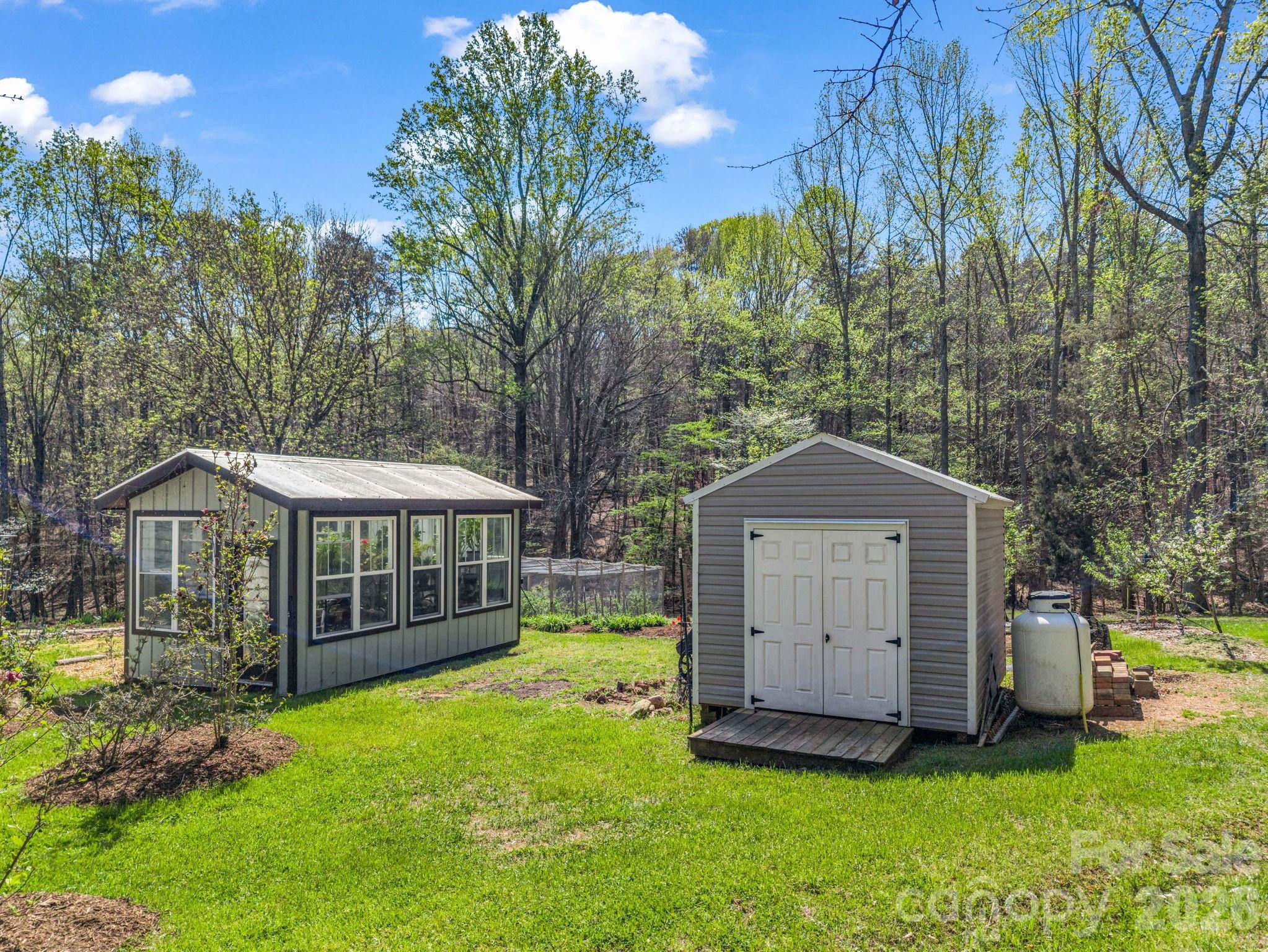 1941 Landrum Road — Columbus