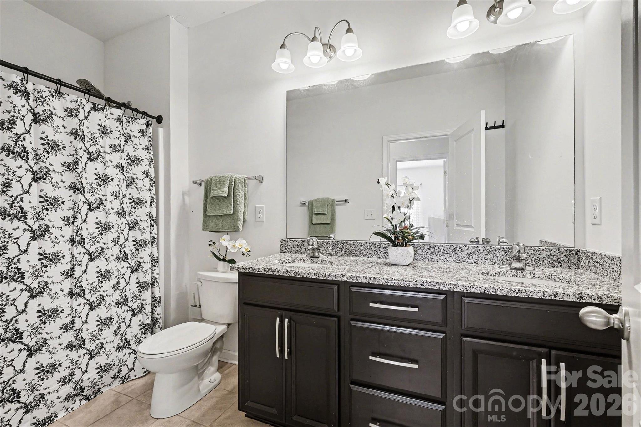 8651 Shadetree Street — Huntersville