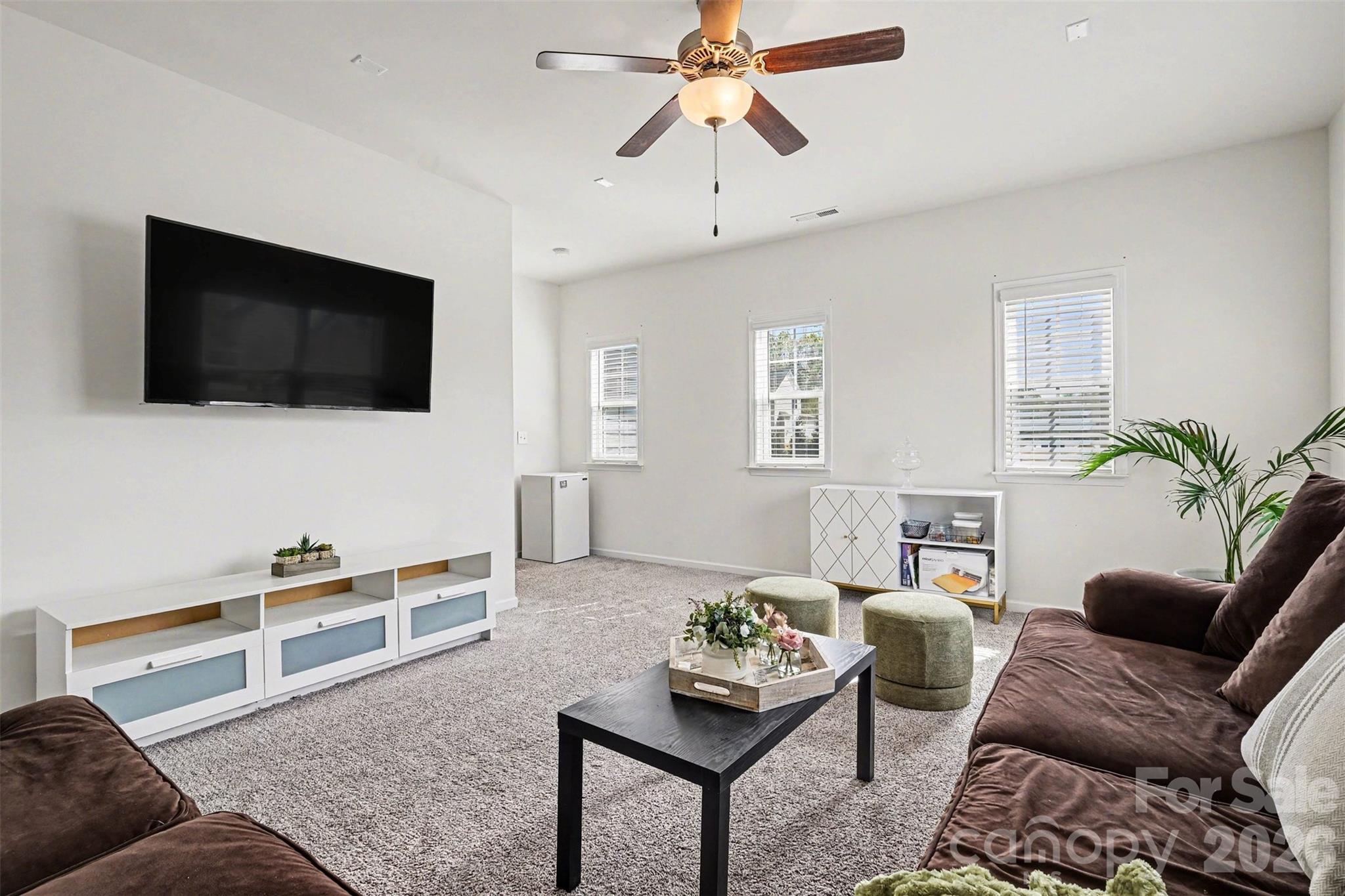 8651 Shadetree Street — Huntersville
