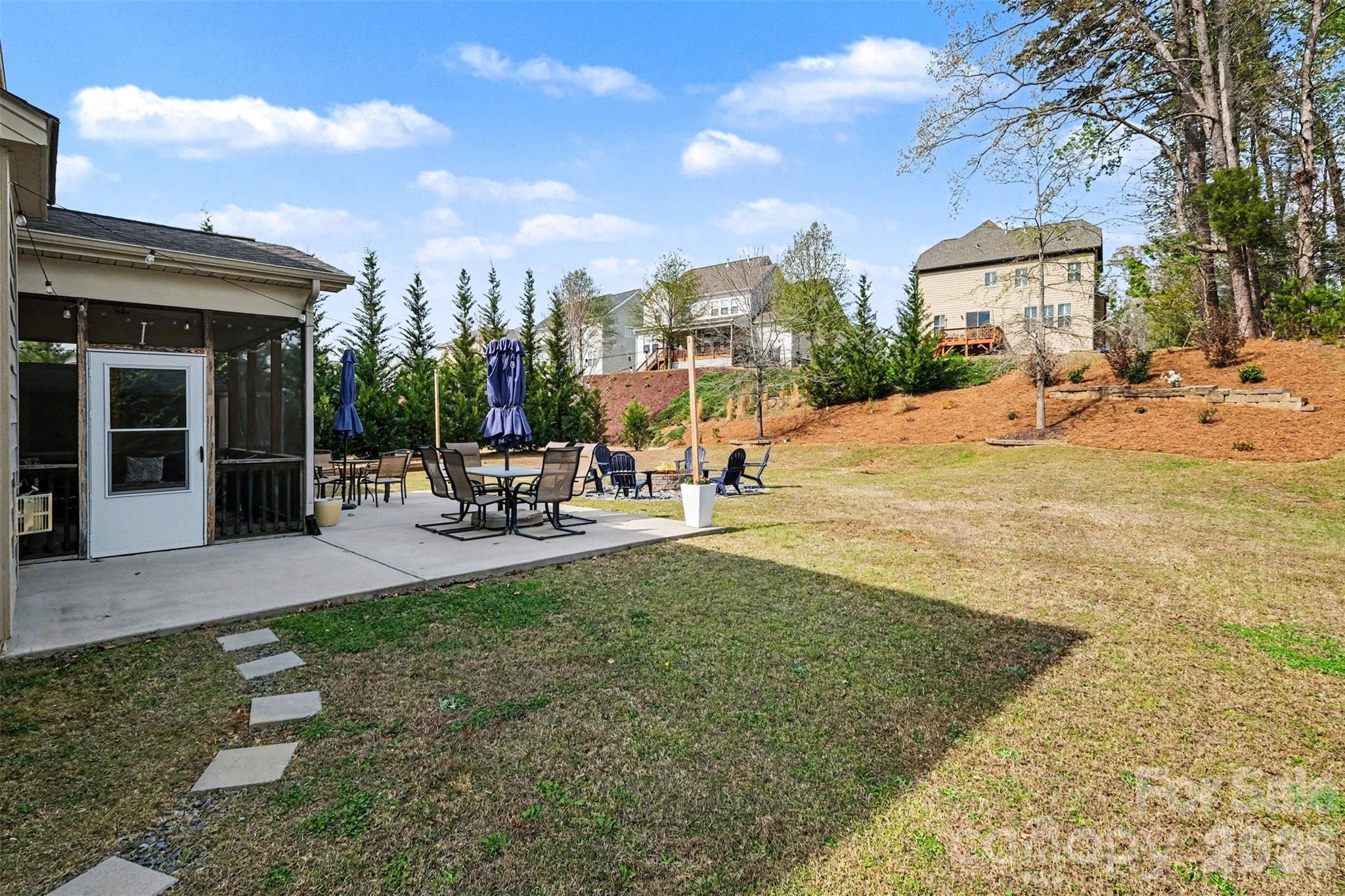 8651 Shadetree Street — Huntersville