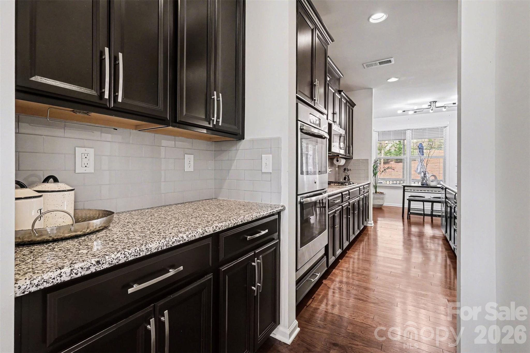 8651 Shadetree Street — Huntersville