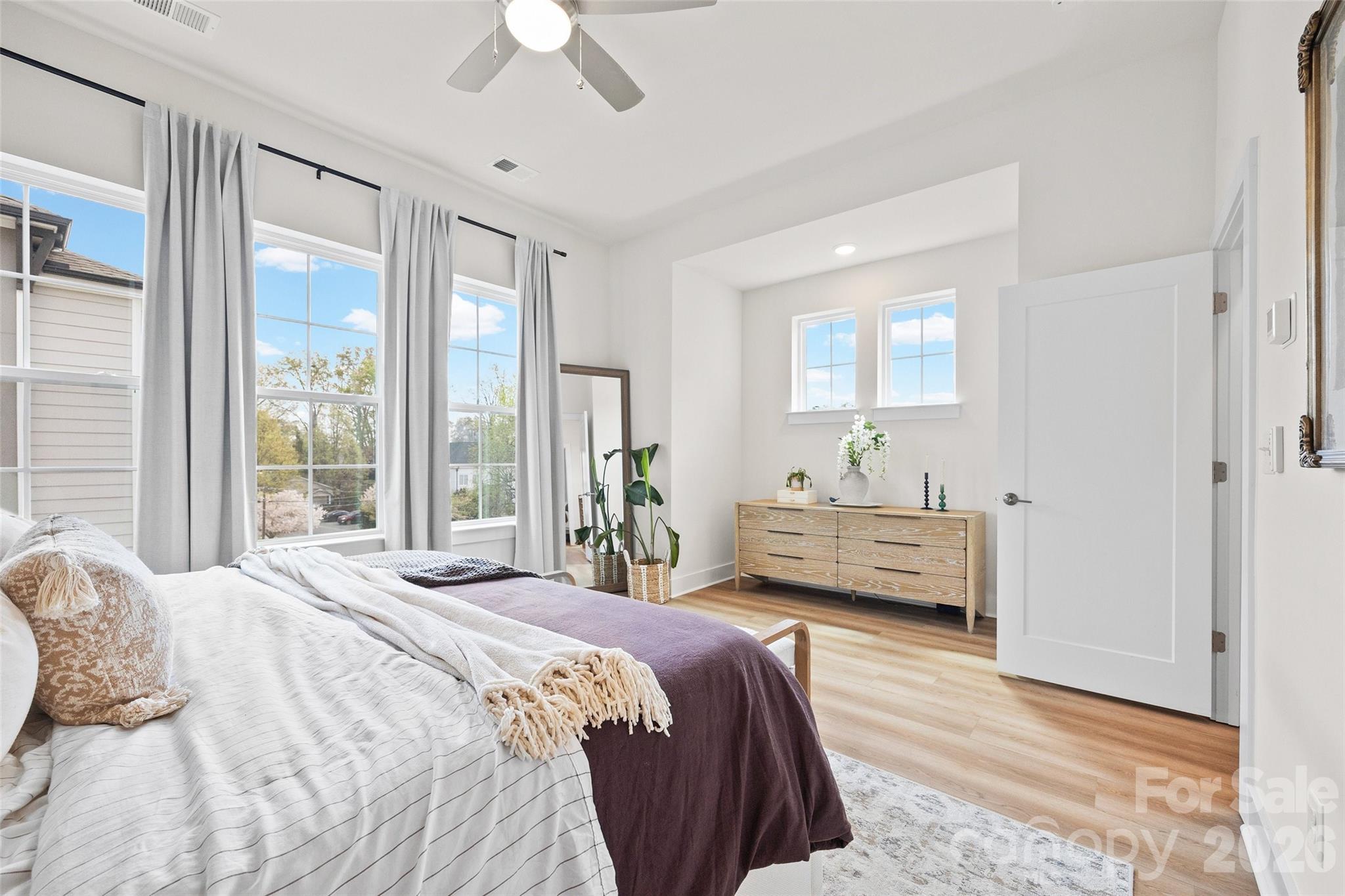 3225 Zenith Lane — Charlotte
