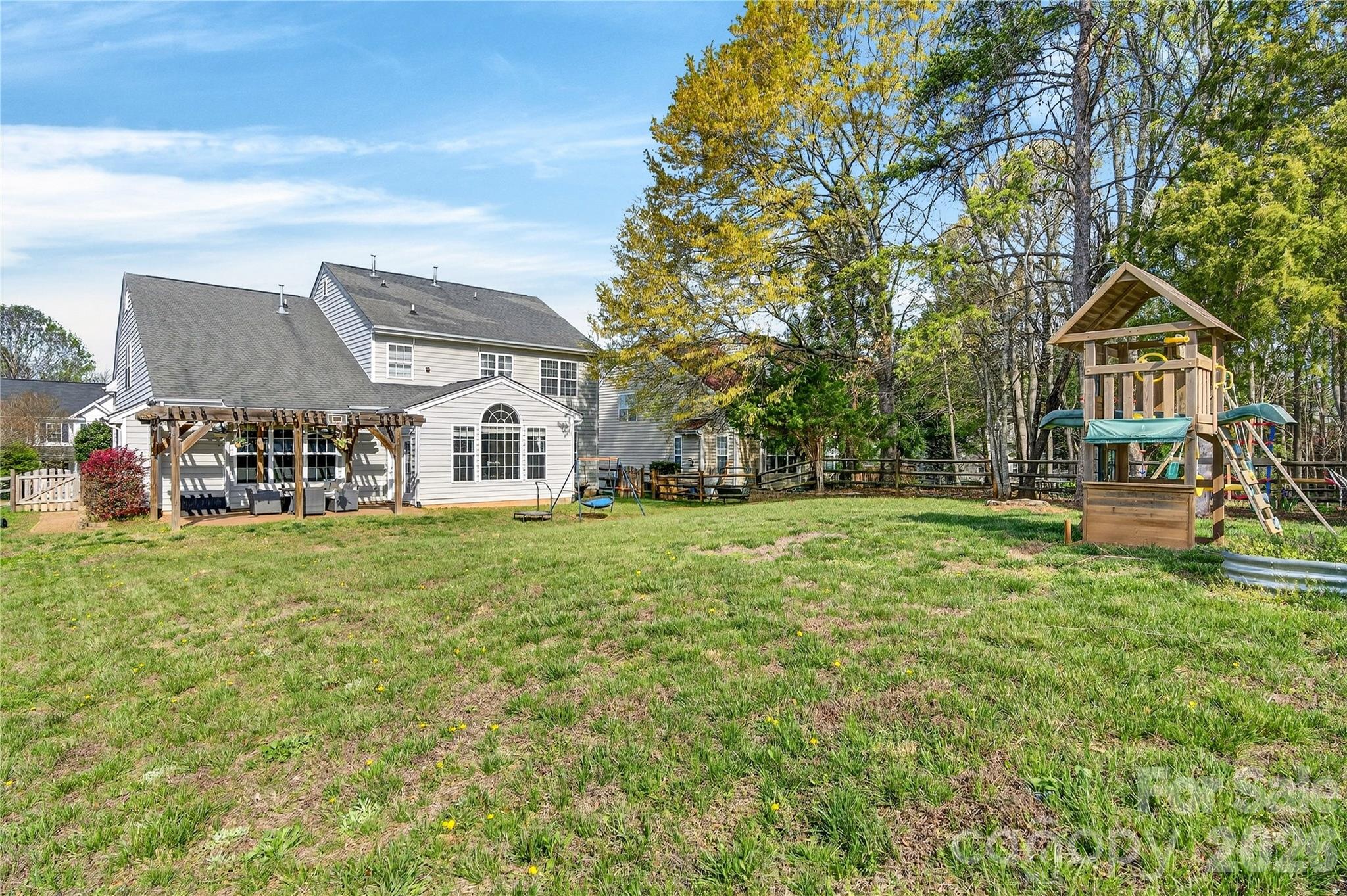 851 Brookdale Lane — Stanley