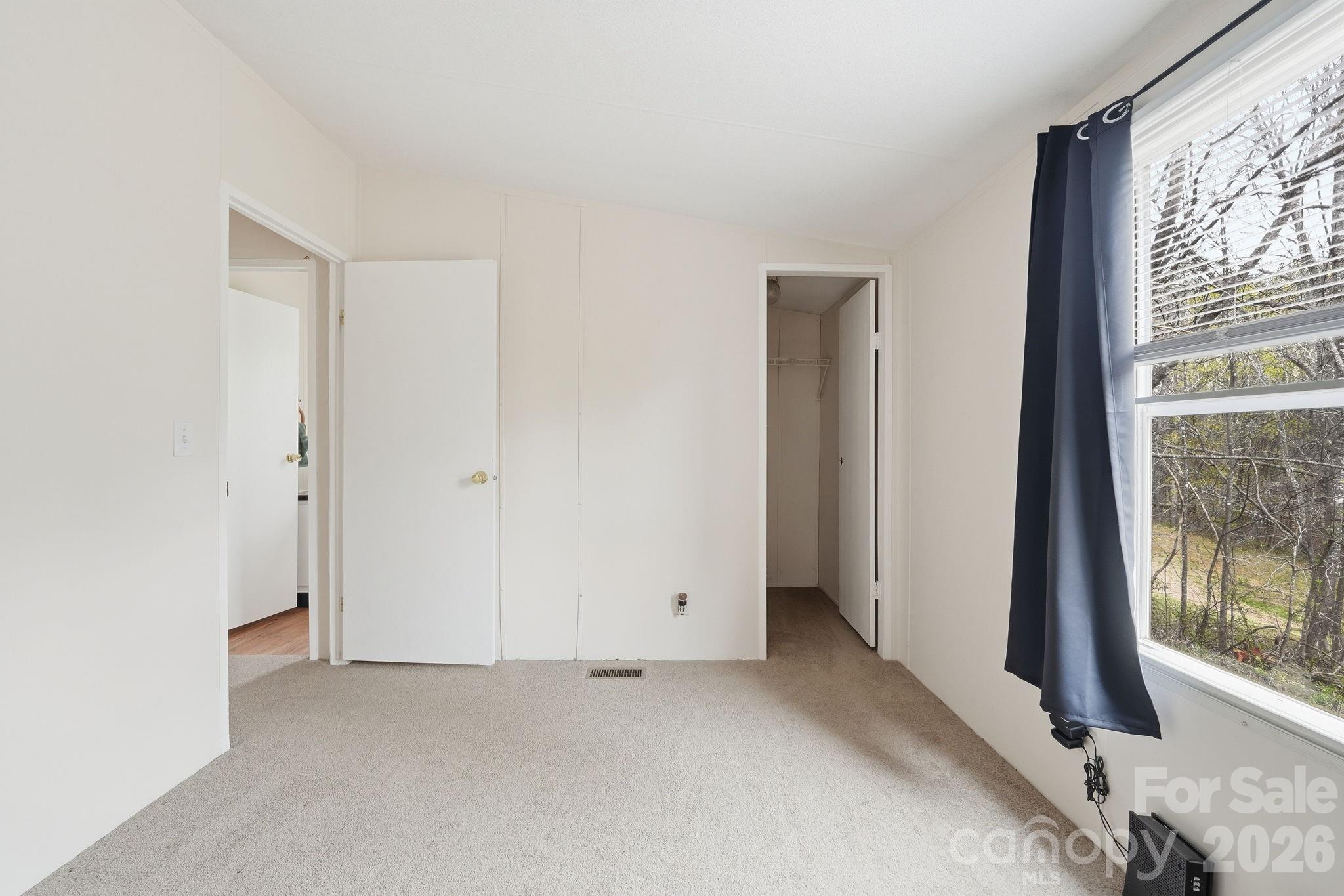 2862 Eagle Point Drive — Trinity