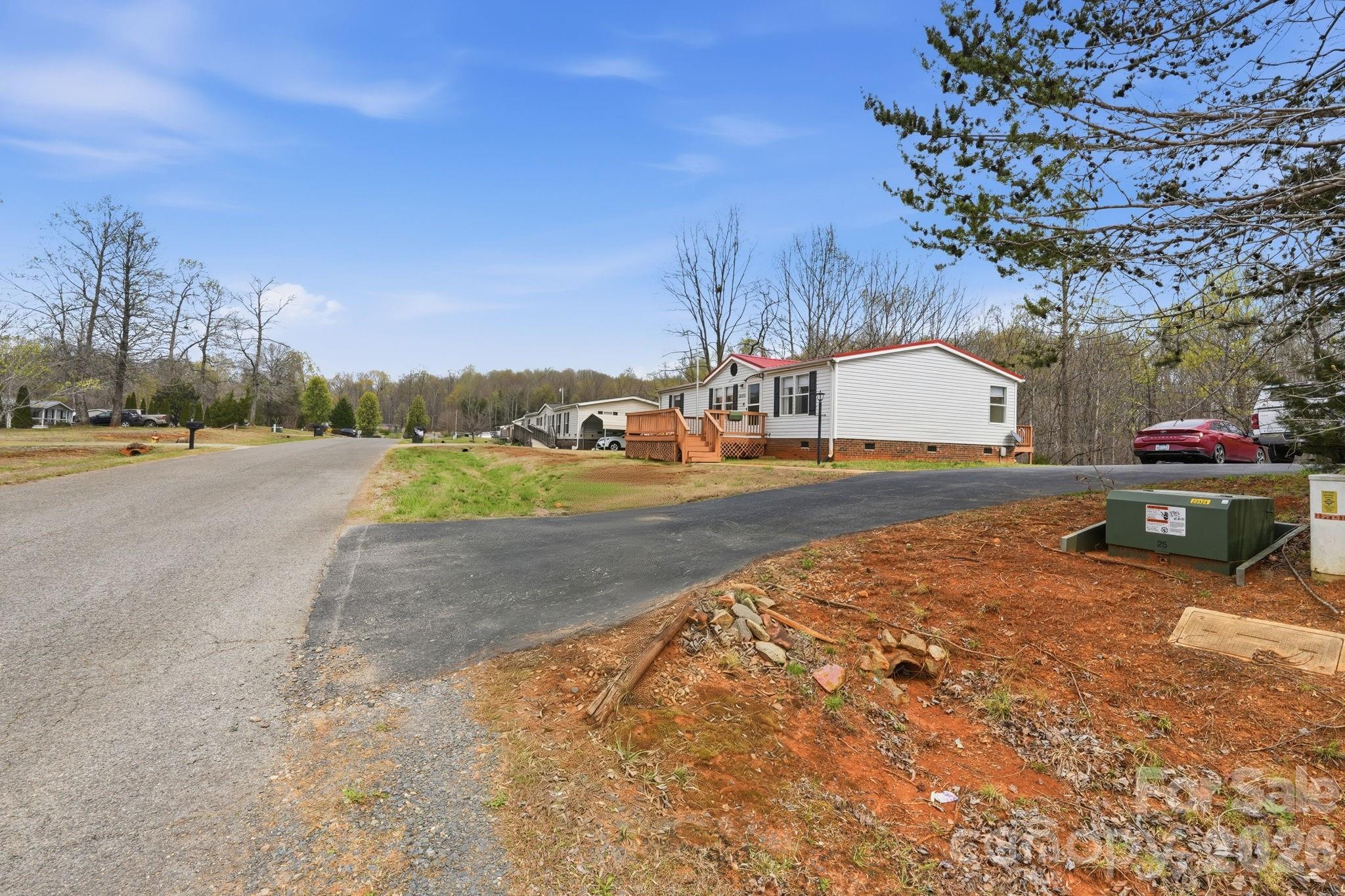 2862 Eagle Point Drive — Trinity