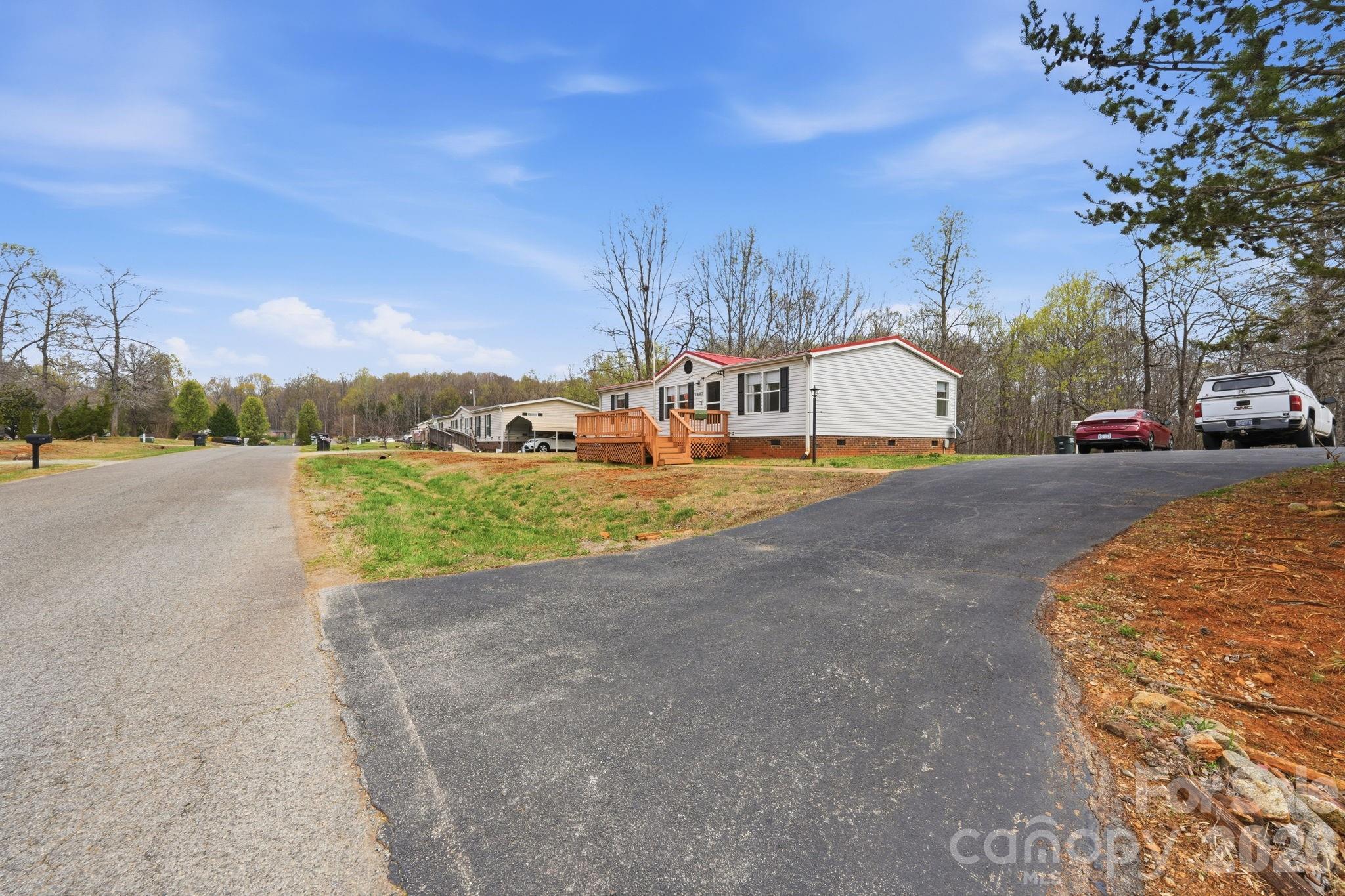 2862 Eagle Point Drive — Trinity