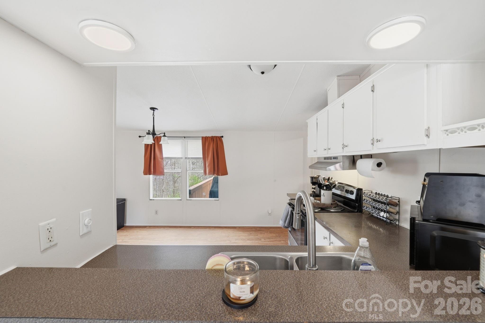 2862 Eagle Point Drive — Trinity
