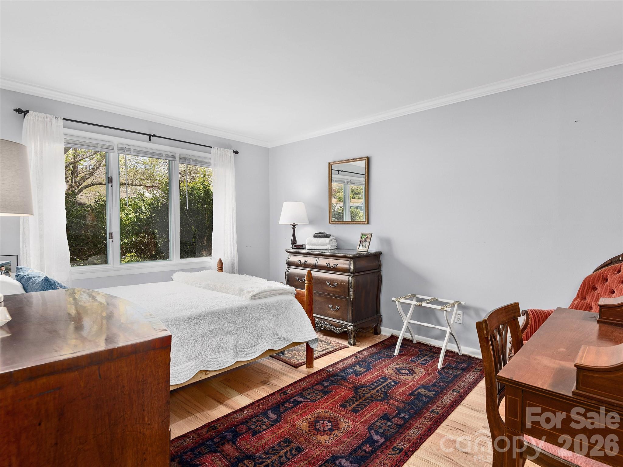 521 Crowfields Lane — Asheville