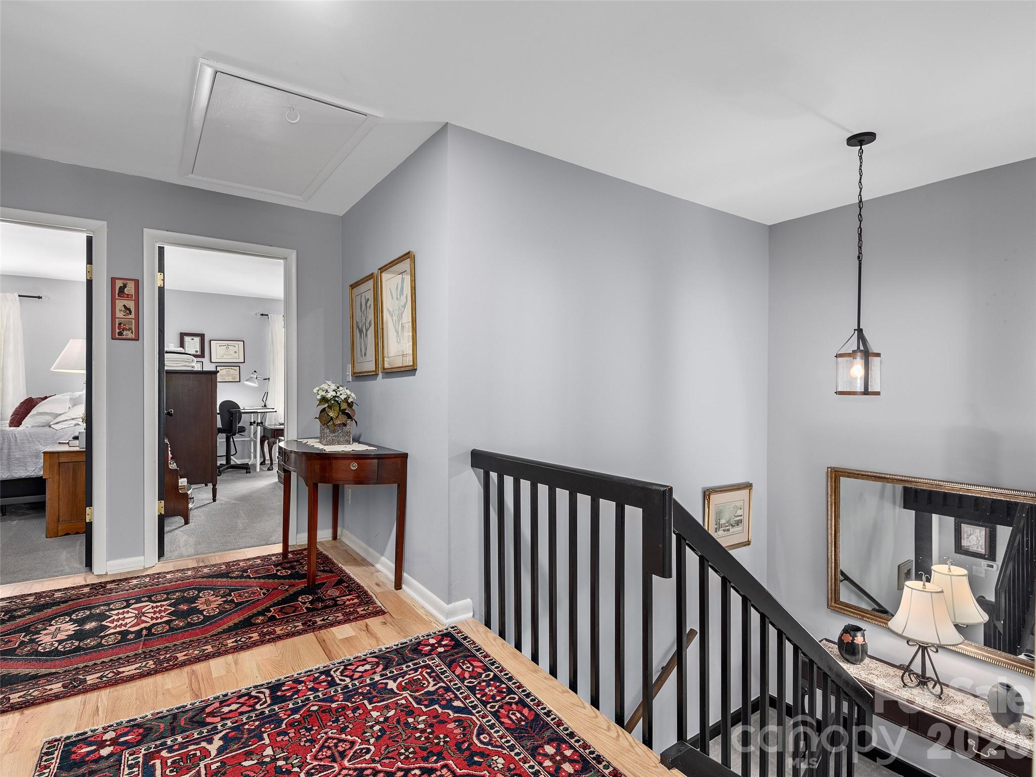 521 Crowfields Lane — Asheville