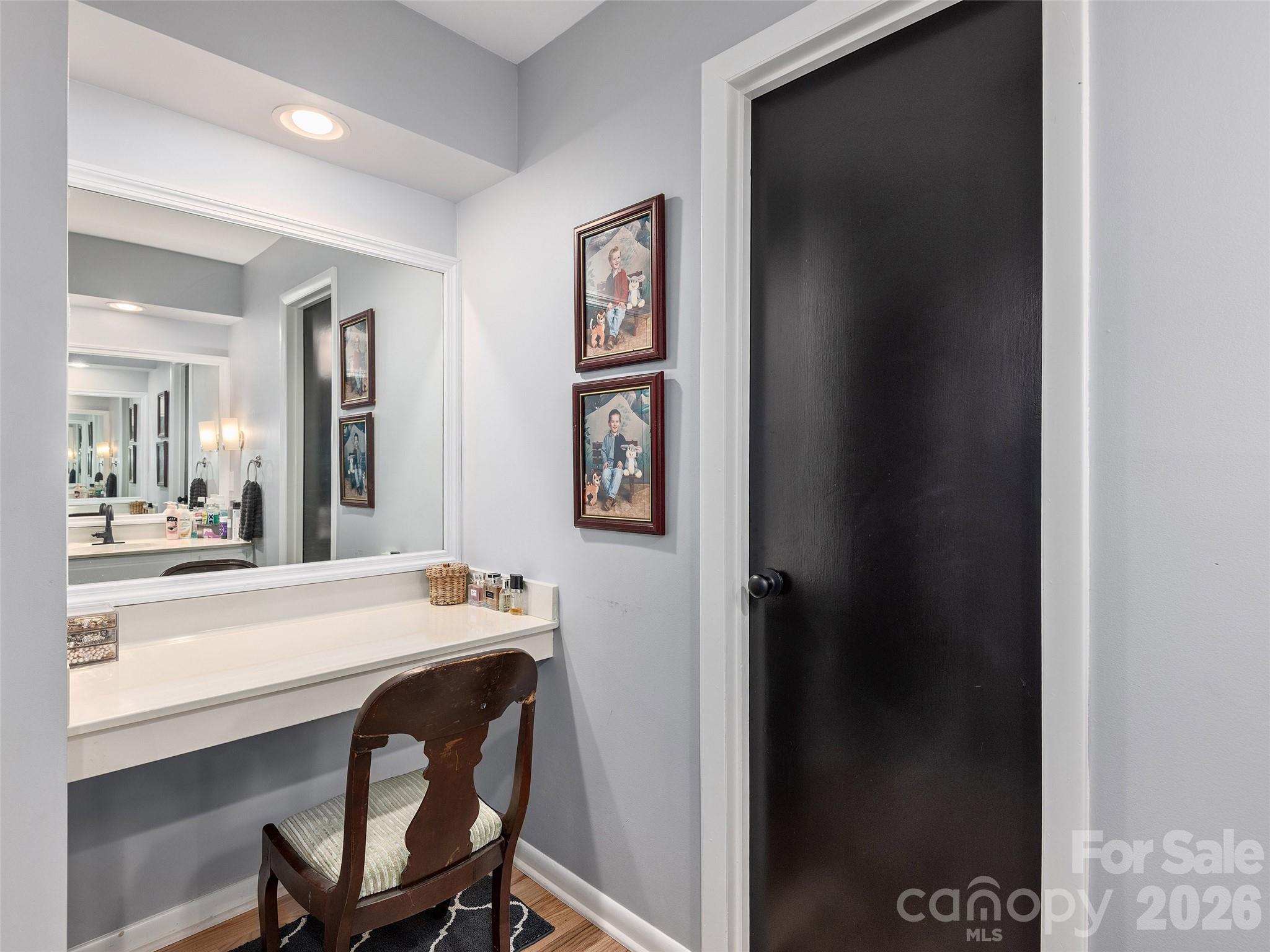 521 Crowfields Lane — Asheville