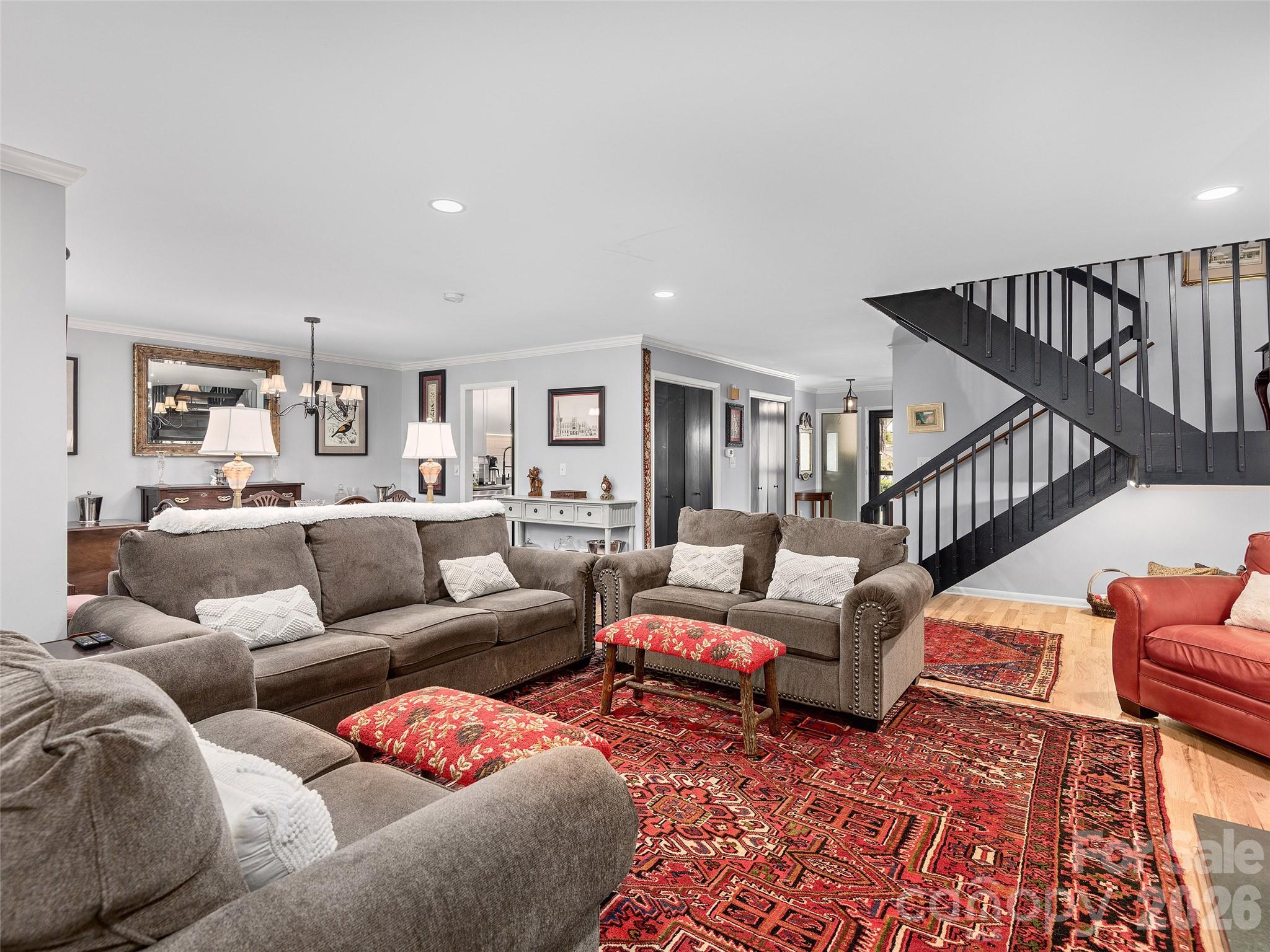 521 Crowfields Lane — Asheville