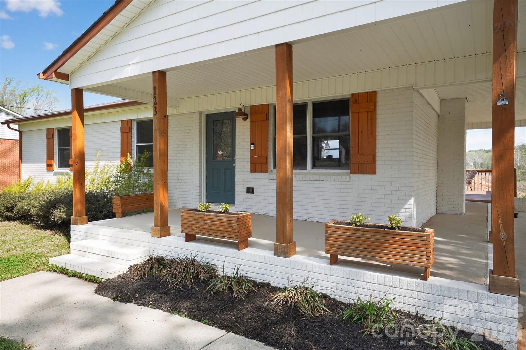 123 Rowe Street — Gastonia