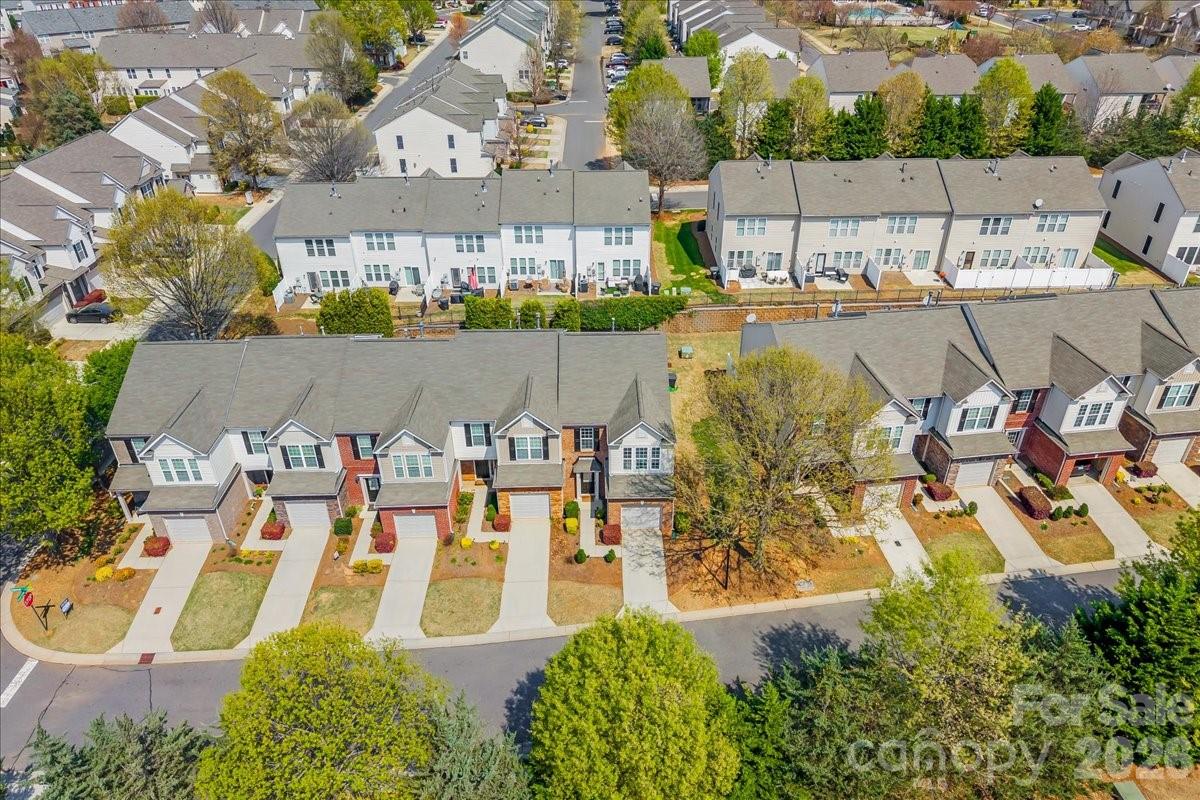 2419 Diplomat Lane — Charlotte