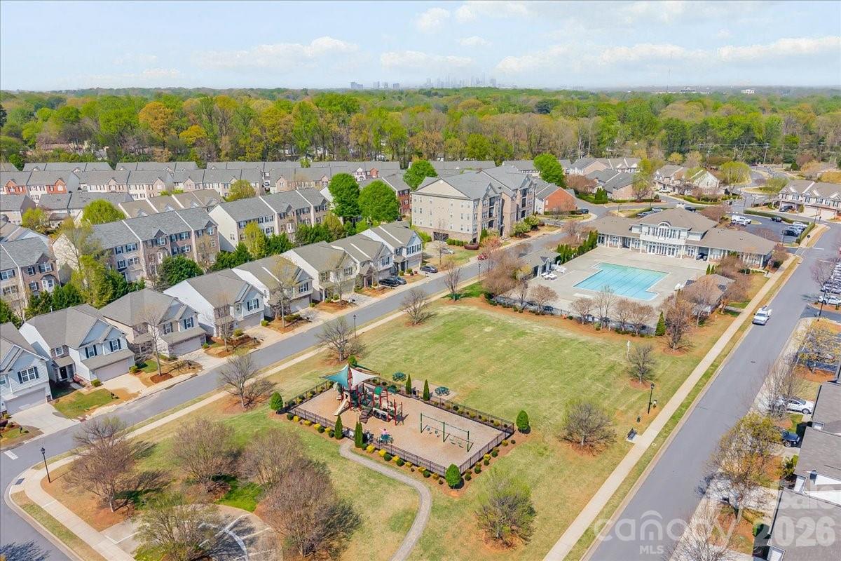2419 Diplomat Lane — Charlotte