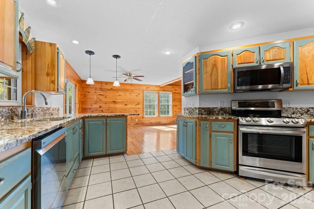 44 Ellistone Court — Sylva
