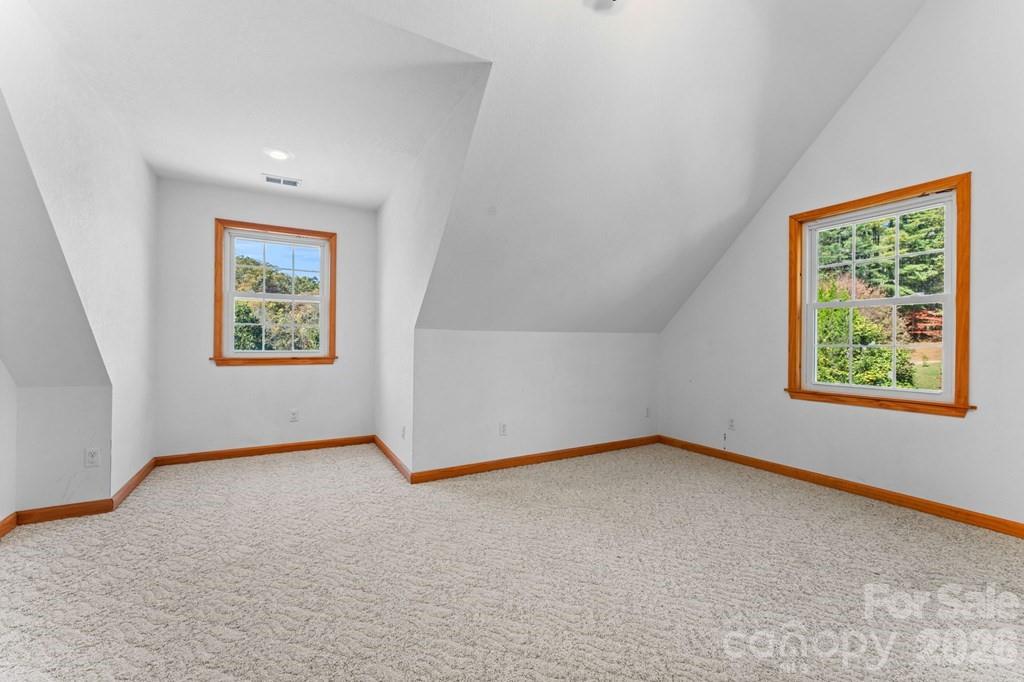 44 Ellistone Court — Sylva