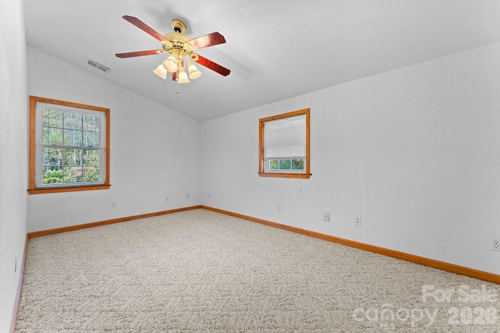 44 Ellistone Court — Sylva