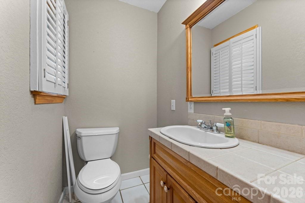 44 Ellistone Court — Sylva