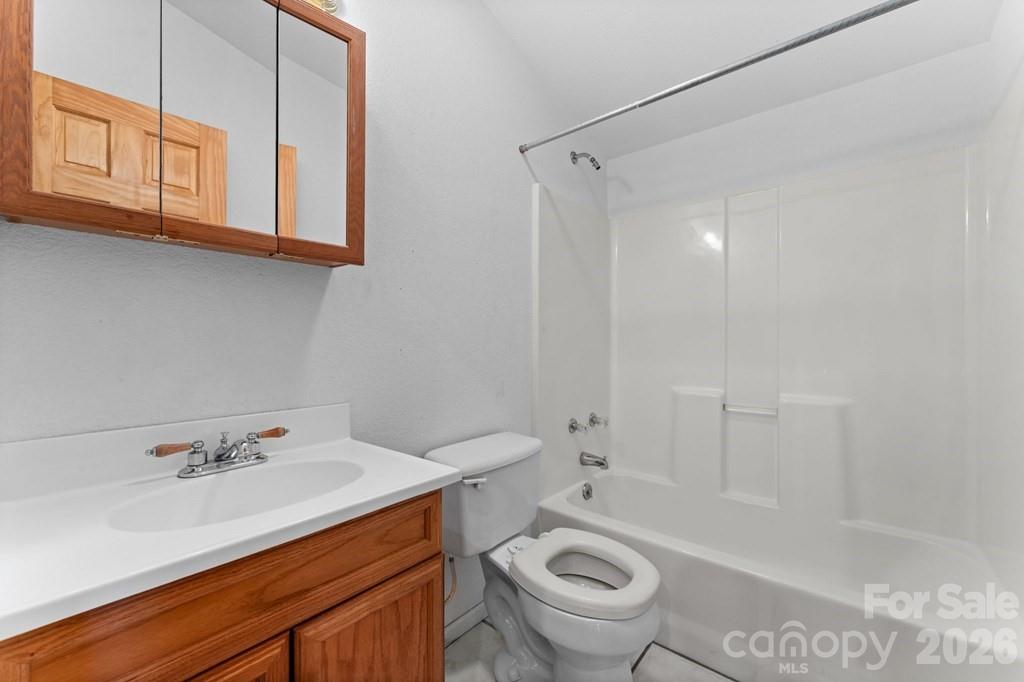 44 Ellistone Court — Sylva