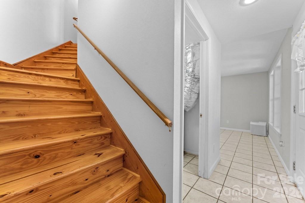 44 Ellistone Court — Sylva