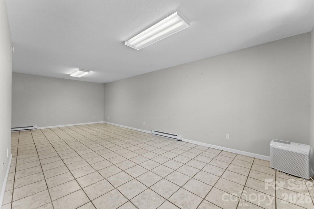 44 Ellistone Court — Sylva