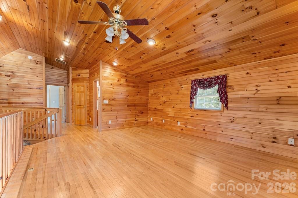 44 Ellistone Court — Sylva