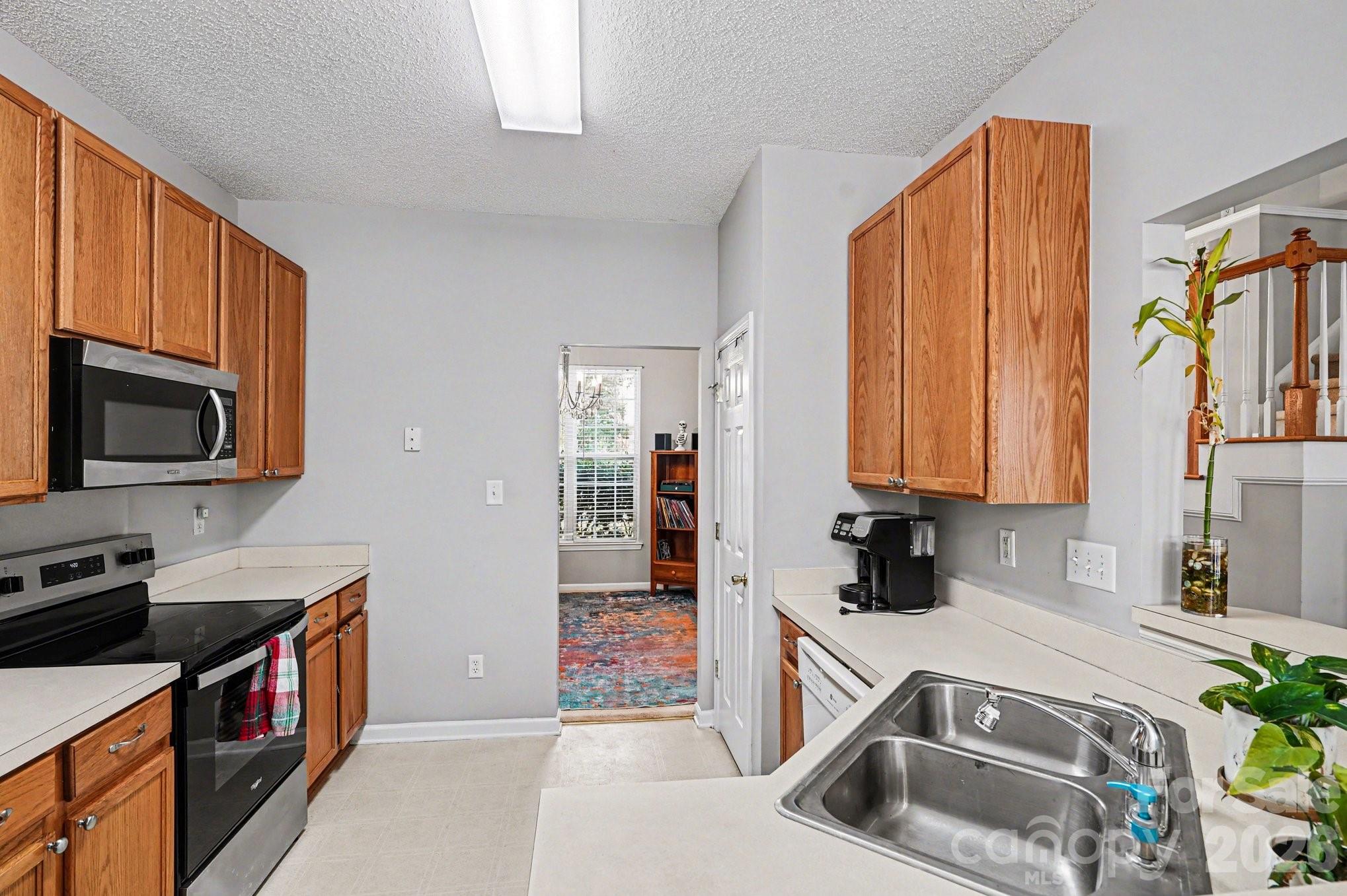 10027 Brawley Lane — Charlotte