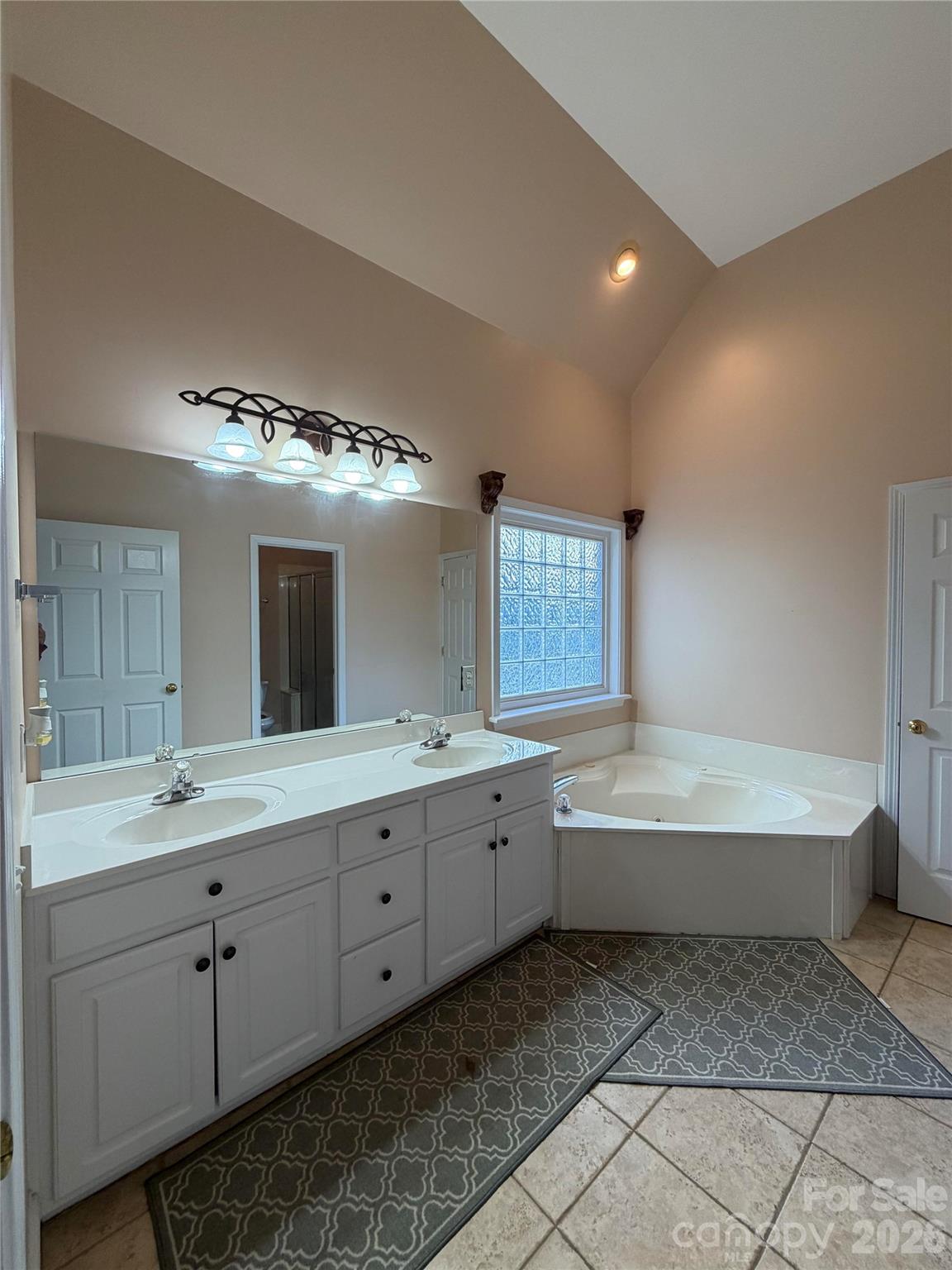 7901 Tottenham Drive — Harrisburg