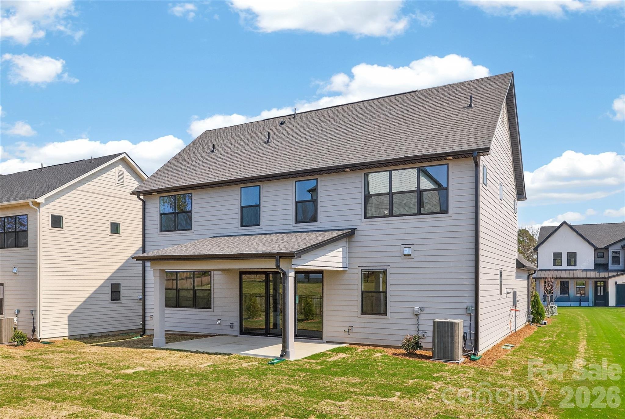 355 Linda Carol Lane — Tega Cay