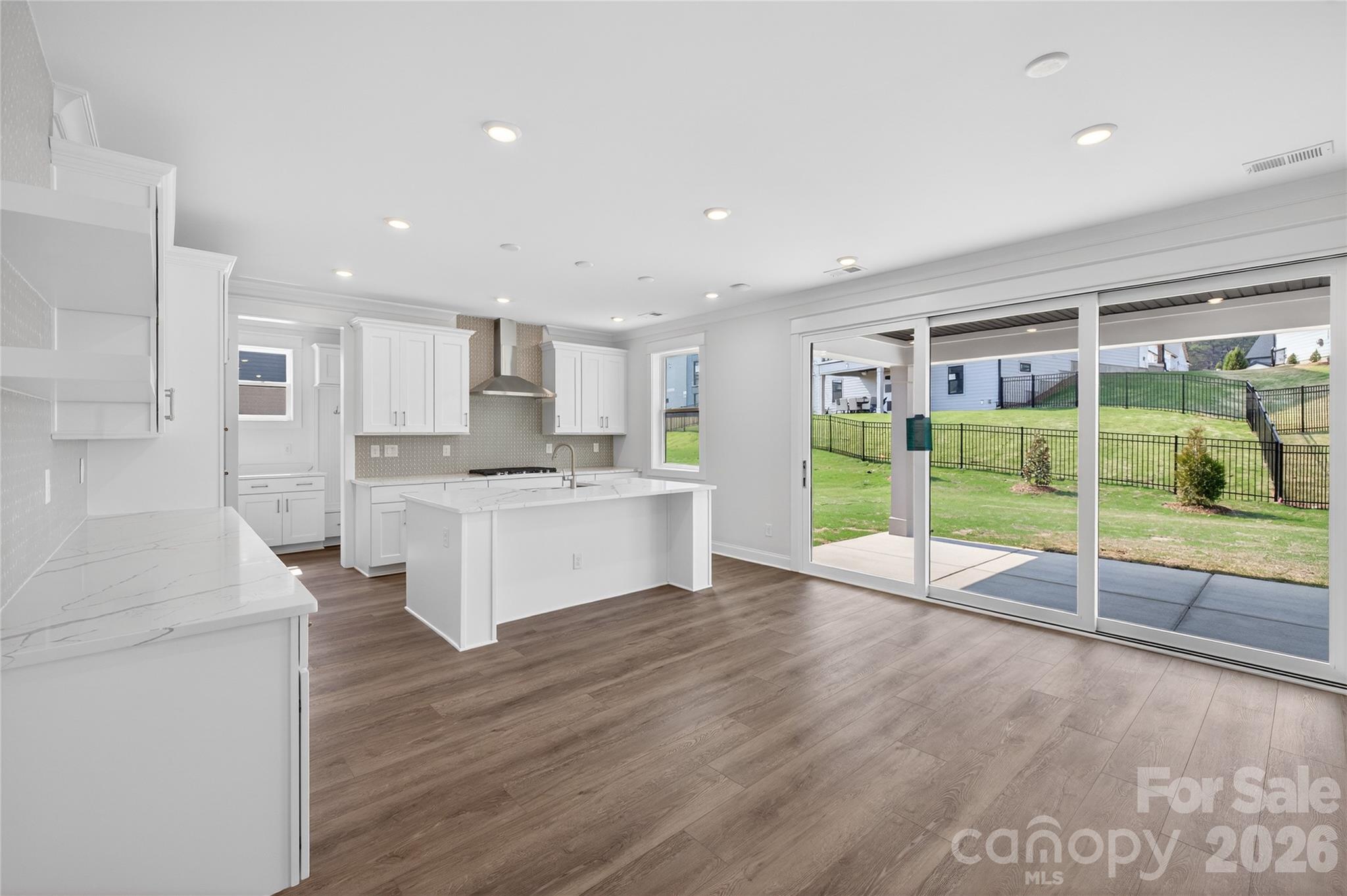 355 Linda Carol Lane — Tega Cay