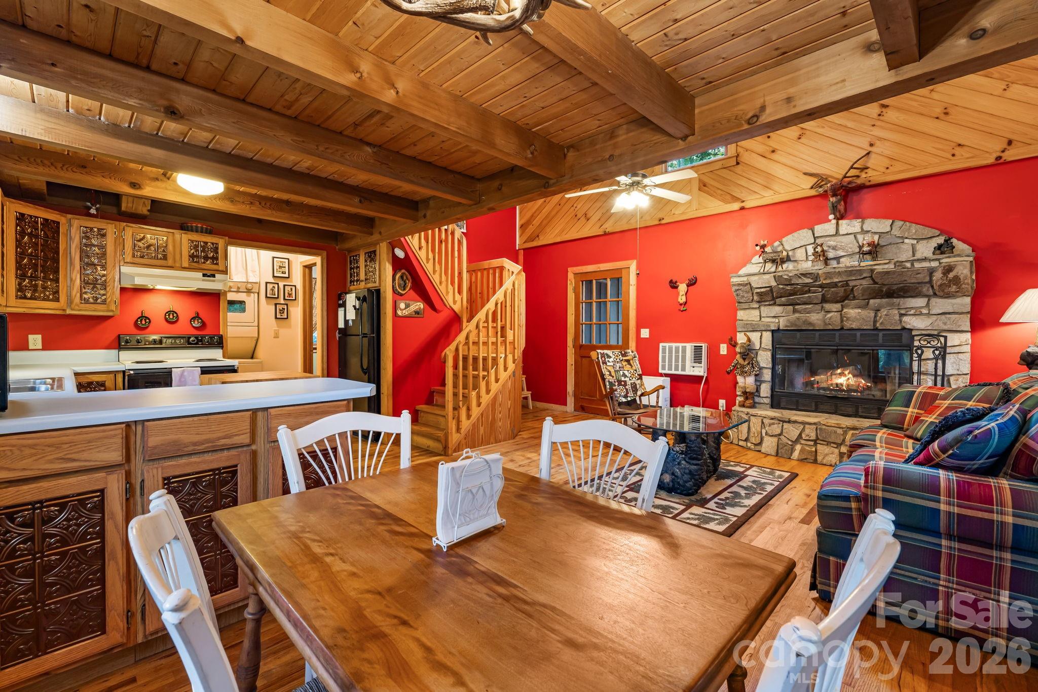180 Grace Way — Green Mountain
