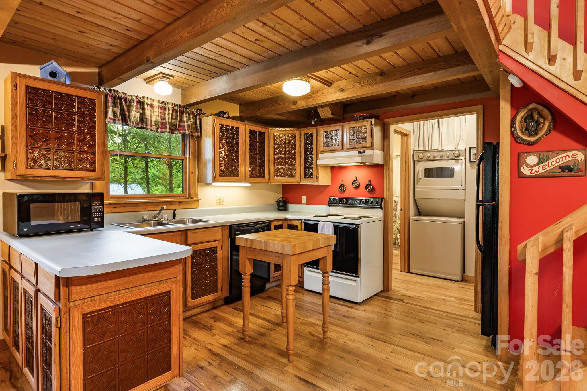 180 Grace Way — Green Mountain