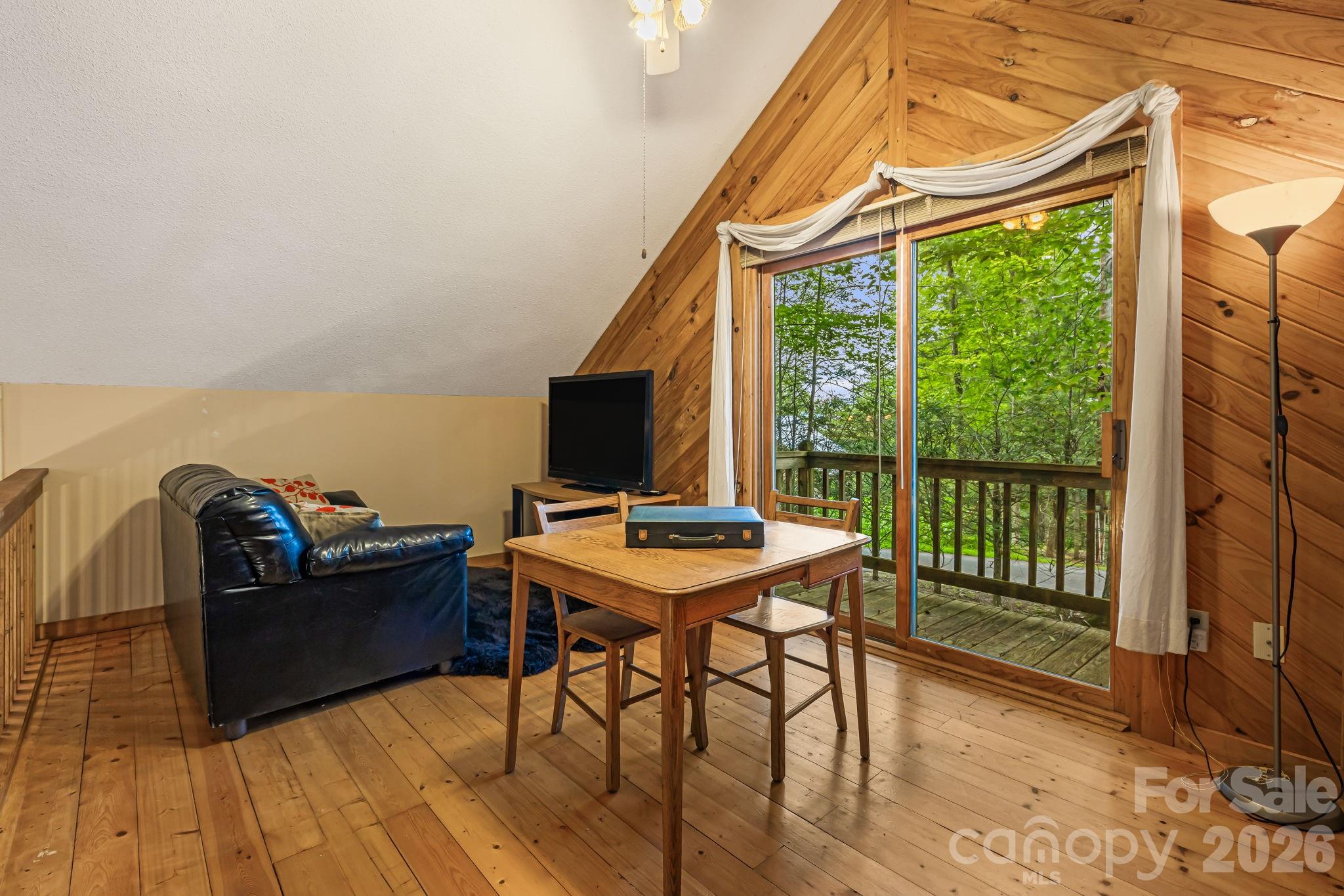 180 Grace Way — Green Mountain